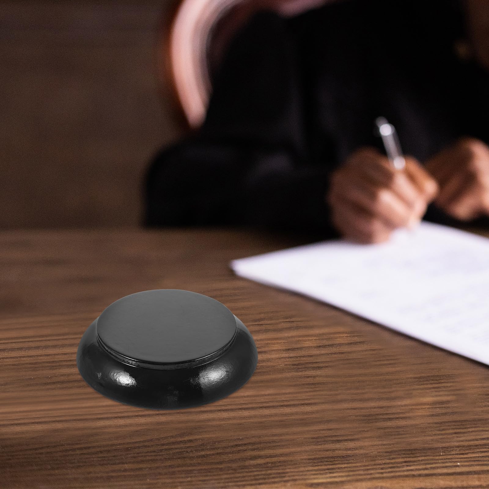 Operitacx Support de Marteau de Juge en Bois Socle Rond Robuste, Base Antibruit pour Maillet de Tribunal, Accessoire de Bureau pour Commissaire-Priseur et Juge, pour Salles D’Audience et