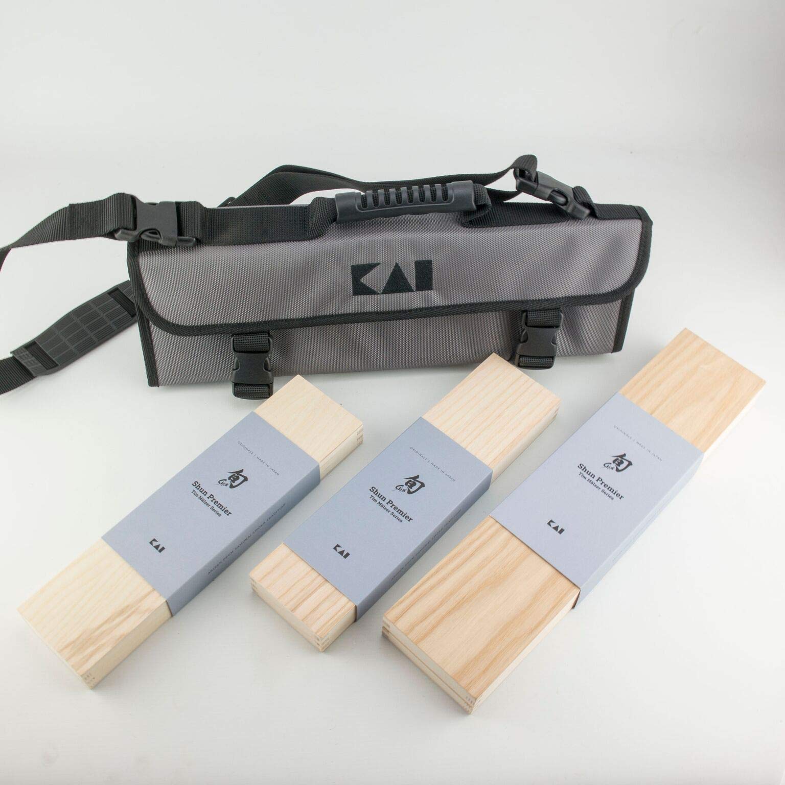 KAI Shun Tim Mälzer Damast-Messerset | KAI Messertasche + TDM-1700 (Officemesser) + TDM-1701 (Allzweckmesser) und TDM-1702 (Santoku)