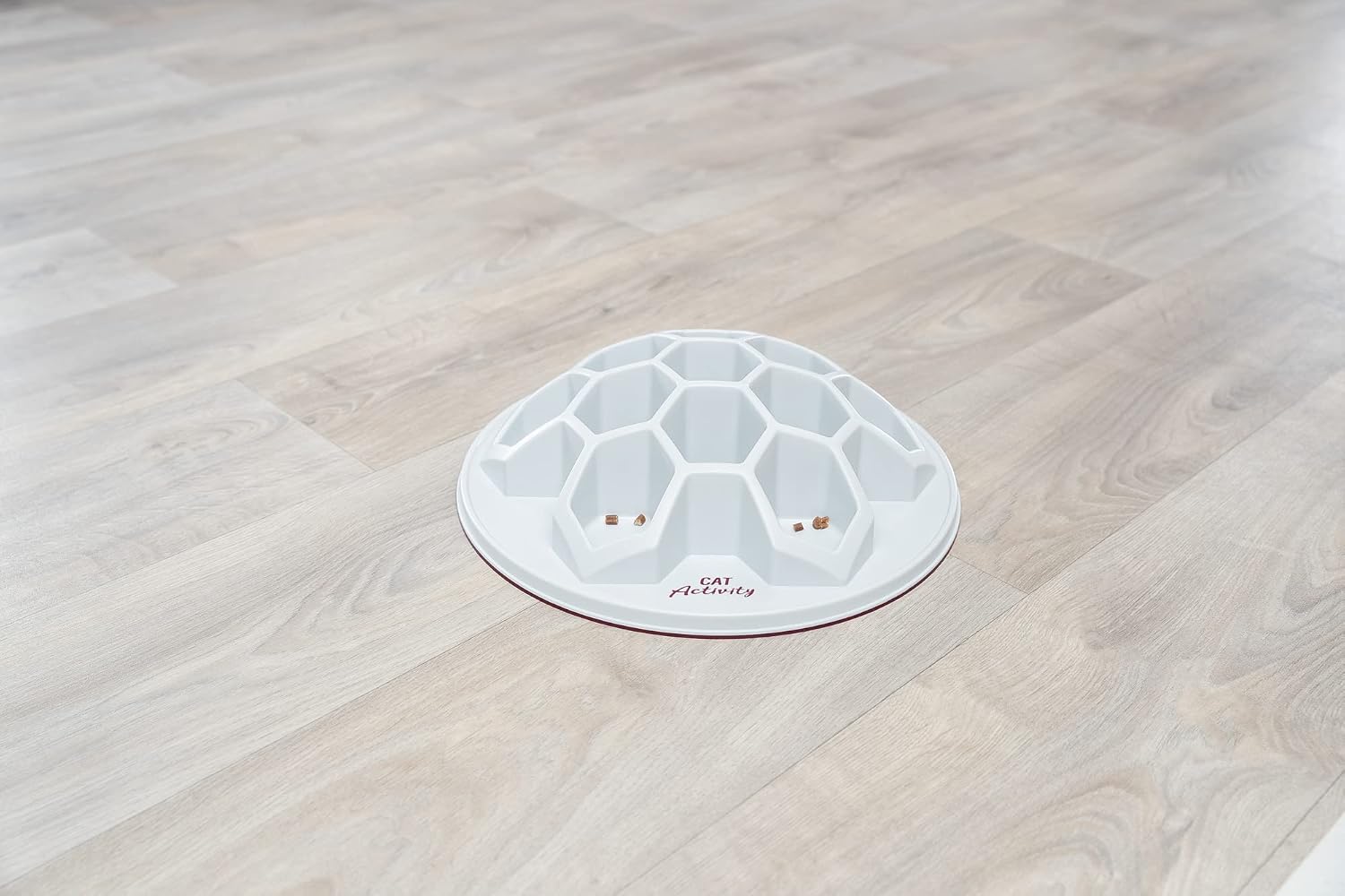 TRIXIE Cat Activity Slow Feeder - Bee Hive Design, Cat Bowl, Cat Food Plate, Pet Feeding Bowl, Helps Stop Bloat, Prevents Obesity, Improves Digestion, White