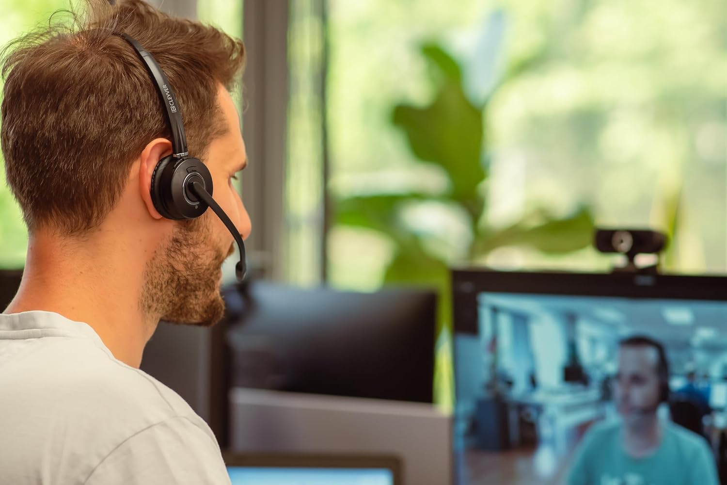 Person wearing CLEYVER DECT Mono Wireless Headset