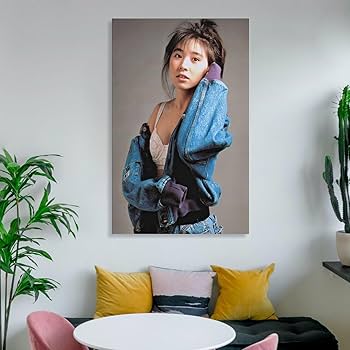 Amazon.co.jp: 高井麻巳子 女優 若い頃1 レトロ ポスター クール