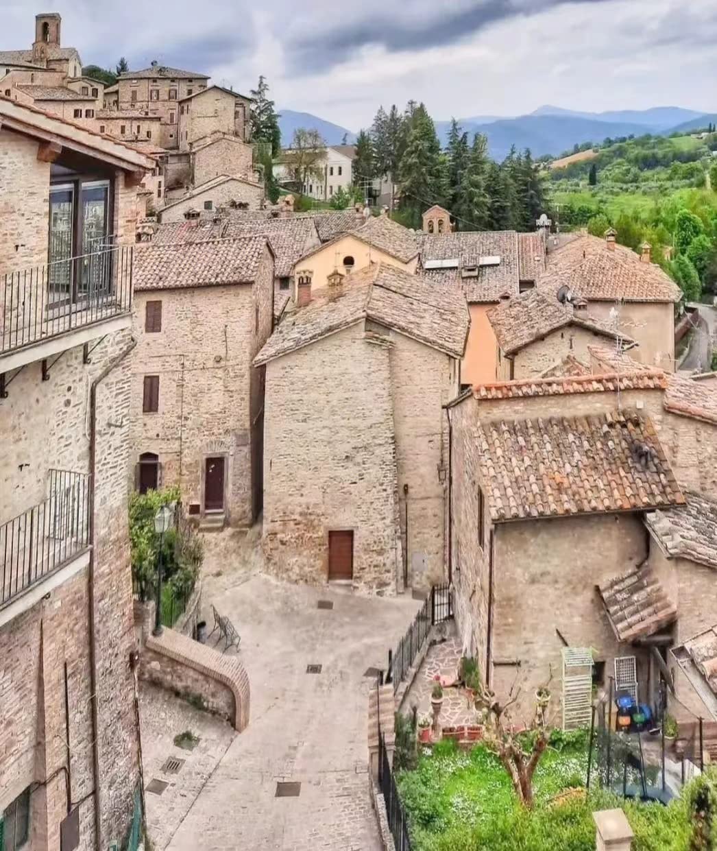 Haeran River Old Town Montona Full Drill DIY 5D Diamond Painting by Number Unique Kits Home Wall Decor Crystal Rhinestone Wall Decor