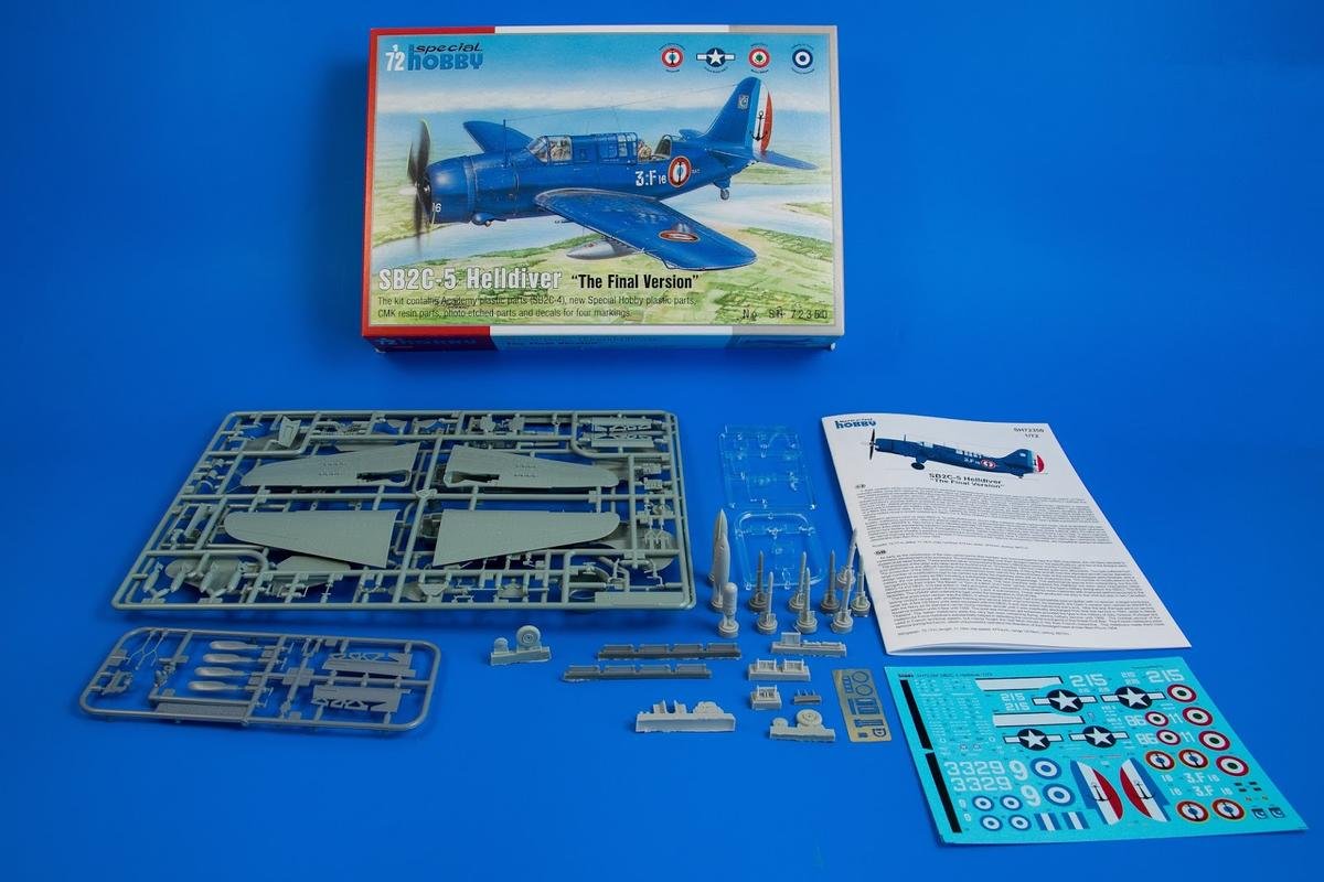 ホビーマスター　1/72 SB2C-5 ヘルダイバー　フランス　HA2204 ホビーマスター 1/72 SB2C-5 ヘルダイバー フランス HA2204