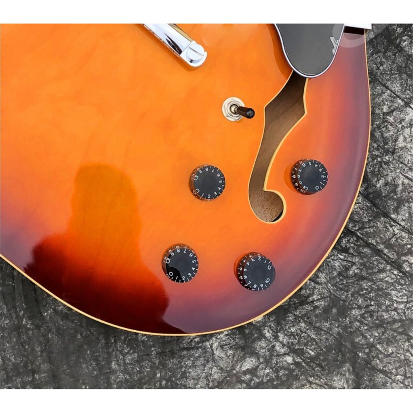 Standard Gitara Elektryczna Klonowa Gitara Elektryczna Humbucker Pickup Semi Hollow F Holes Archtop 6 Strunowy Chromowany Sprzęt Trwały