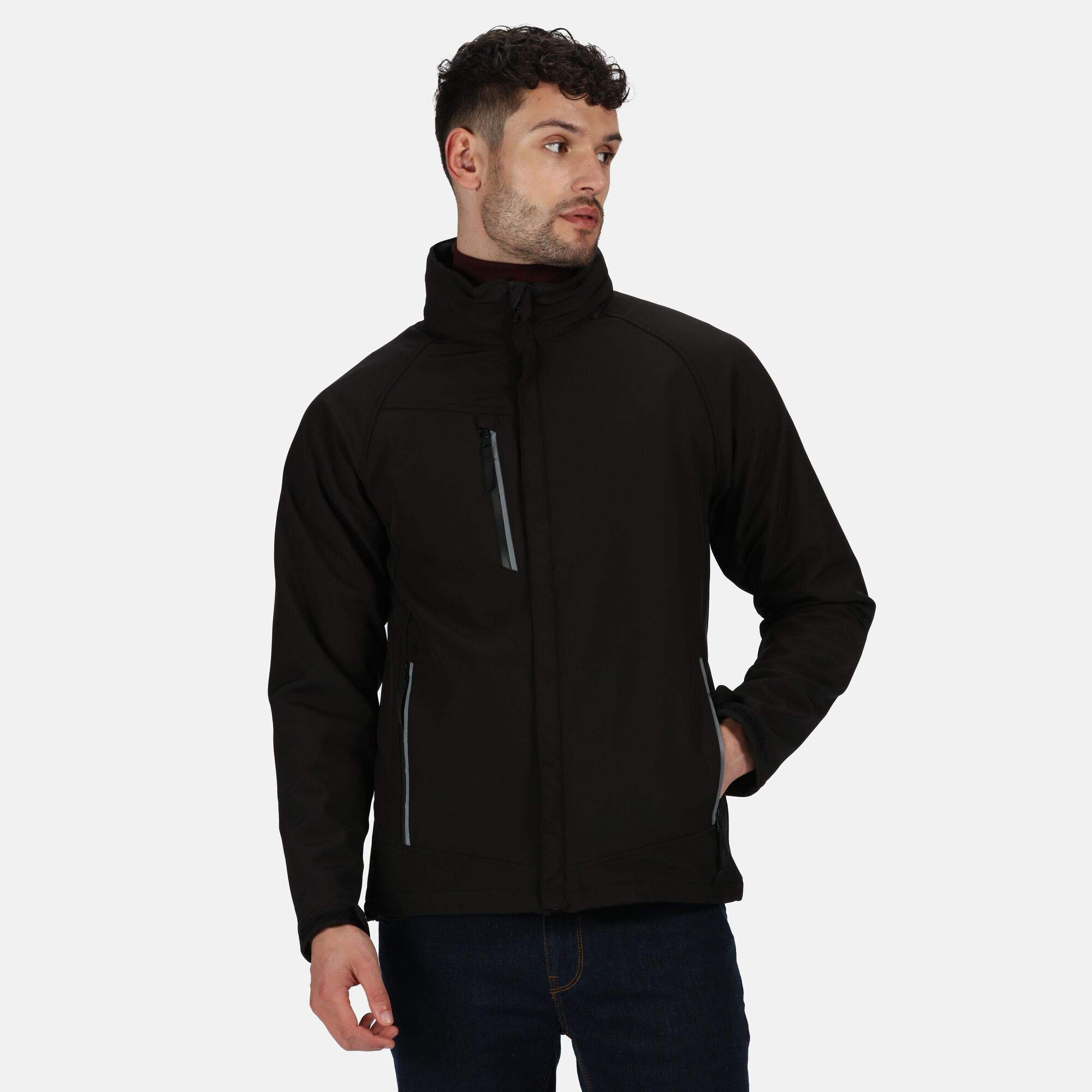 Regatta Giacca Termica Apex In Softshell Con Membrana Impermeabile & Traspirante E Cappuccio Ripiegabile Soft Shell Uomo (Pacco da 1)