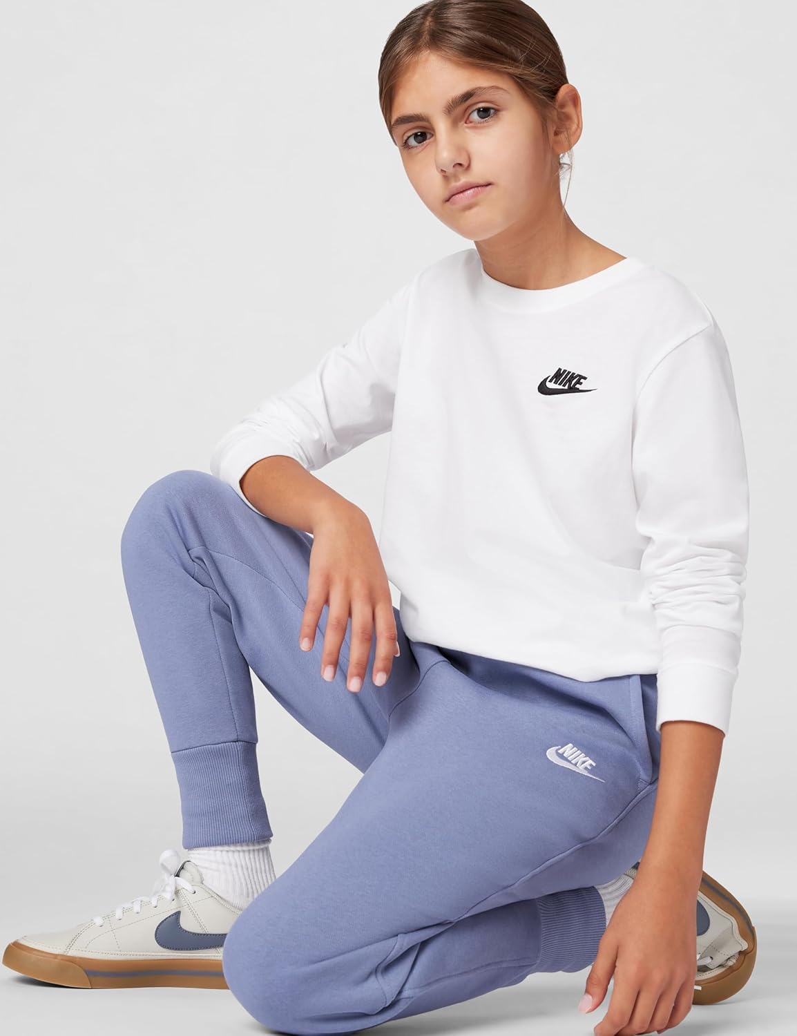 Nike Girls' Sportswear Club Fleece High-Waisted Fitted Pants - Image 2