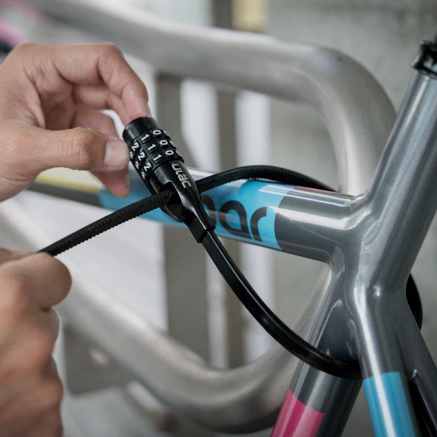 Ulac YL1 AIRJUST-Combo Bicycle Key, Neo Zip Combo Cable Lock, Black