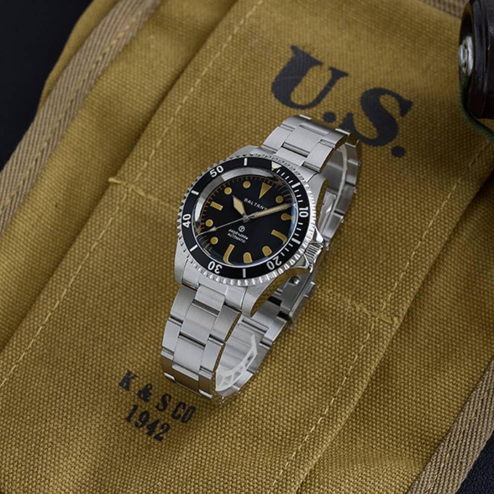 Sub Retro Dive Watch with 200m Waterproof, Military Style Watch for Men