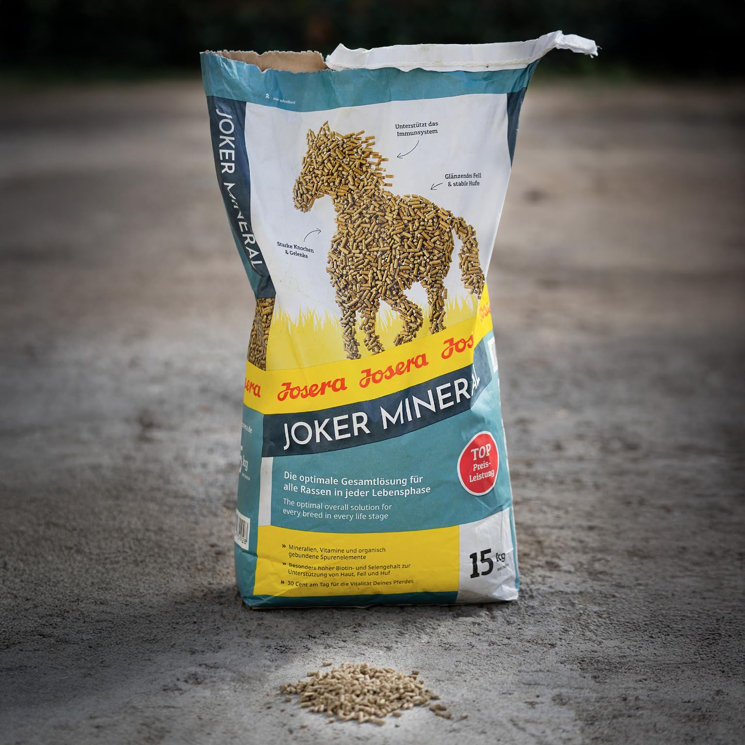 Josera Joker Mineral, 1 x 15 kg, Comida para Caballos Premium para Todas Las Razas en Cualquier Etapa de la Vida, Solución Total óptima, Huesos y articulaciones Fuertes, Alimento Mineral