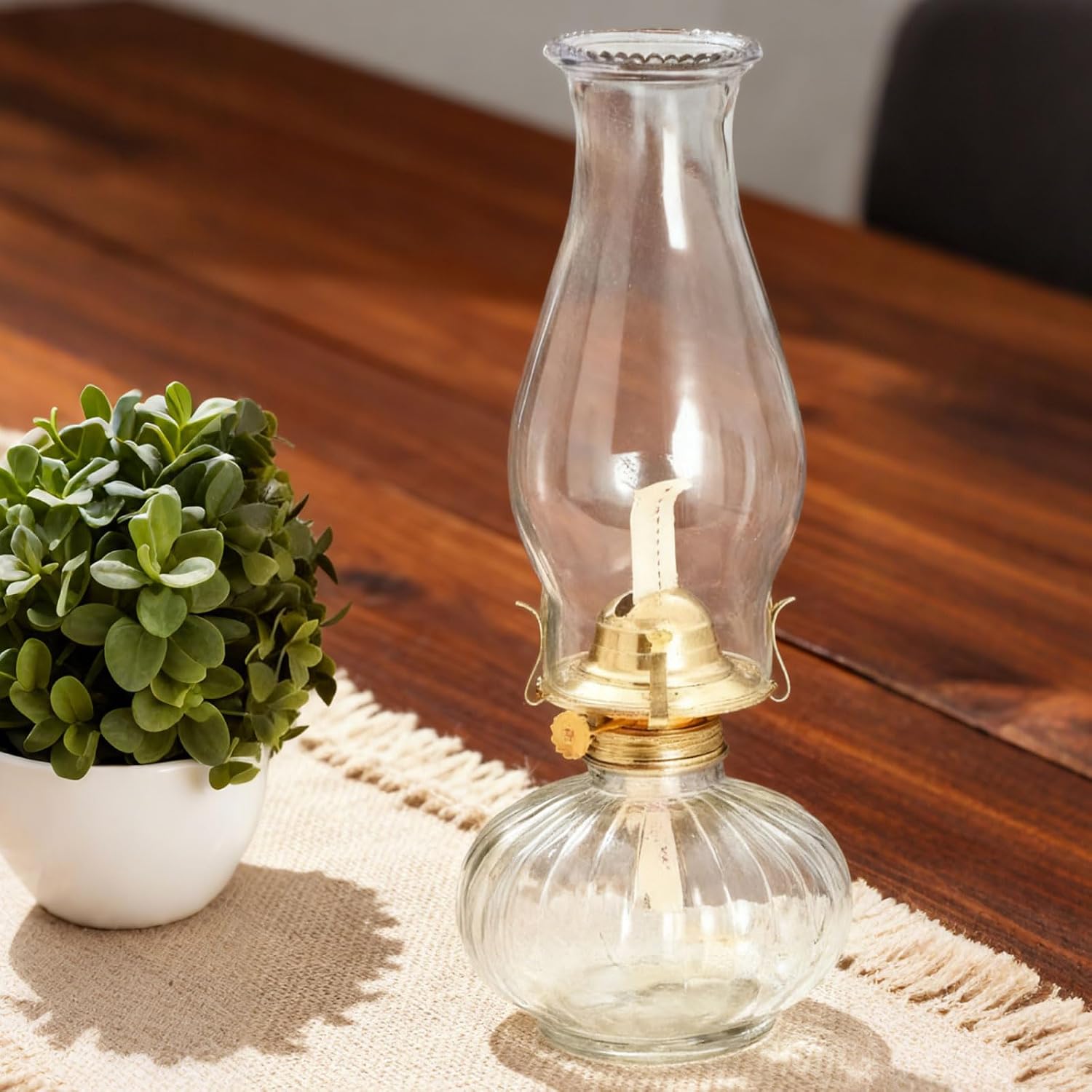 3 x 8.5Inch Clear Glass Lamp Chimney for Vintage and Antique Style Fixture Replacement Globes & Shades, Handblown Clear Glass Chimney Lamp Shade for Oil Lamps Wall Lamps Home Decor(Vase Opening)
