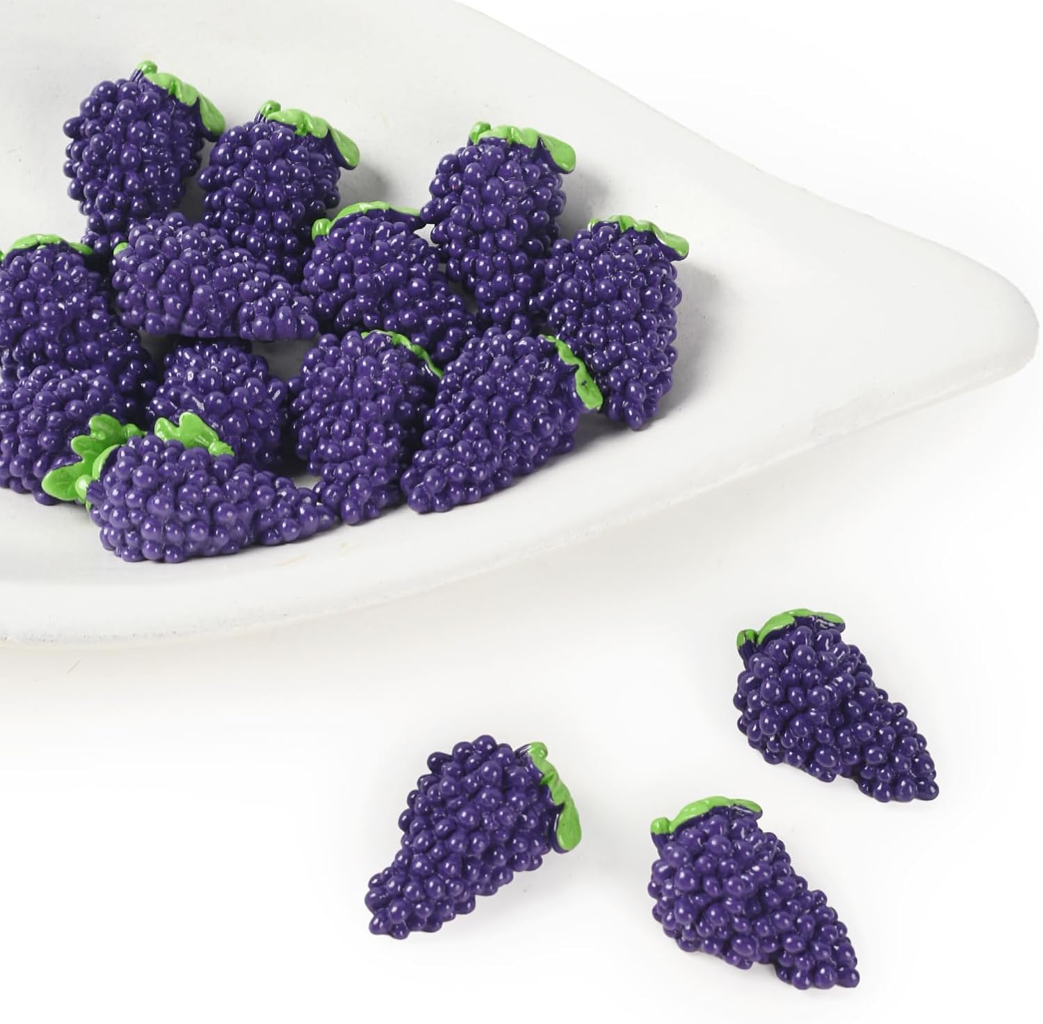 Miniature Artificial Grapes, 15 Pcs Resin Simulation Grapes Artificial Mini Fruits for Home Mini Kitchen Cabinet Props DIY Crafts Decor, Dark Purple