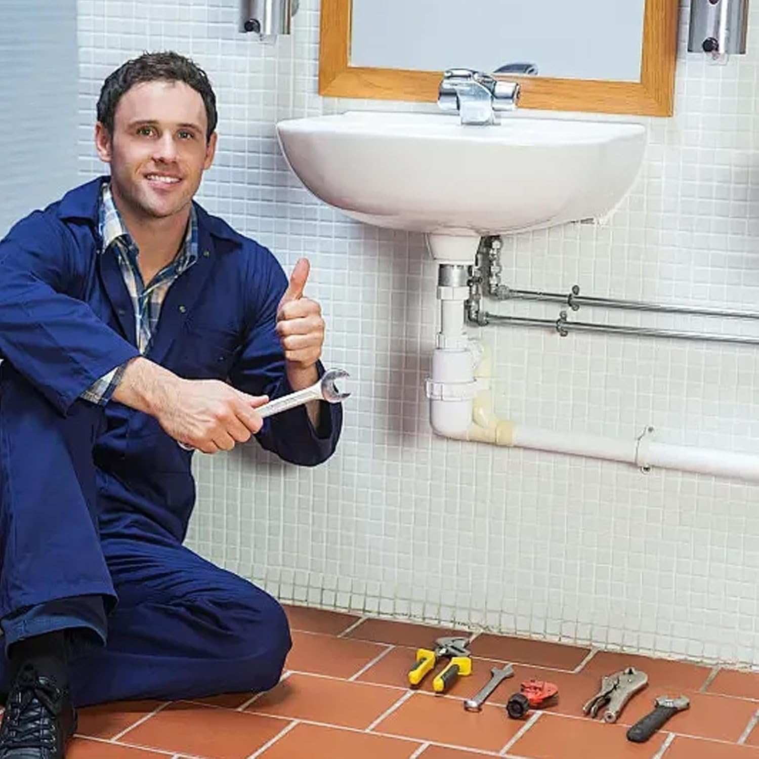 Heavy-Duty Varnished Clamps For Metal Grille Fixing In Stairs & Platforms 25/50 Units Industrial Flooring Grating Clamps