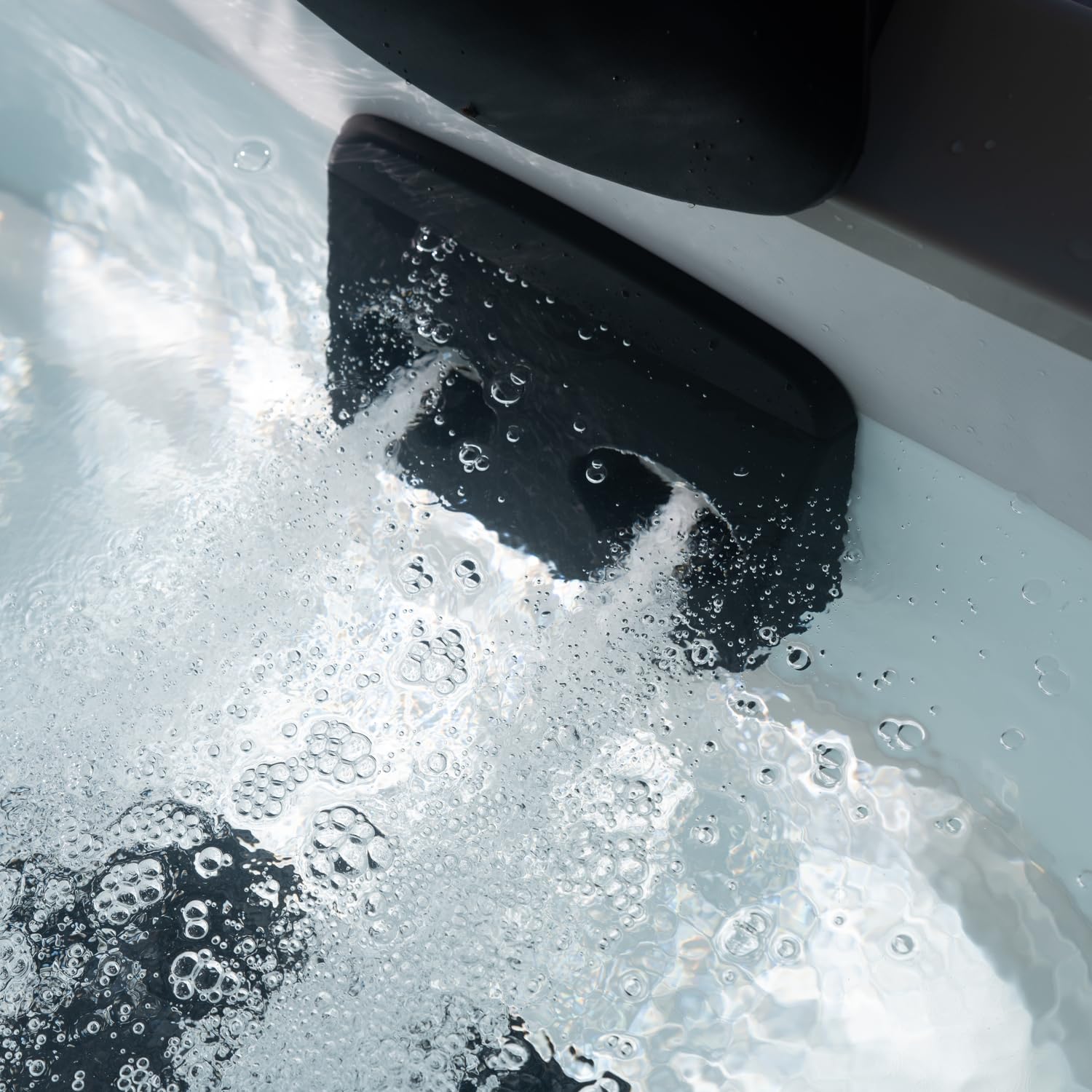 Spa Rigide connecté Oslo Aero Plus 6 Places 180x180 cm Gris Effet Bois – Hydromassages, 4 Coussins + bâche Inclus, pilotable par Application MSPA
