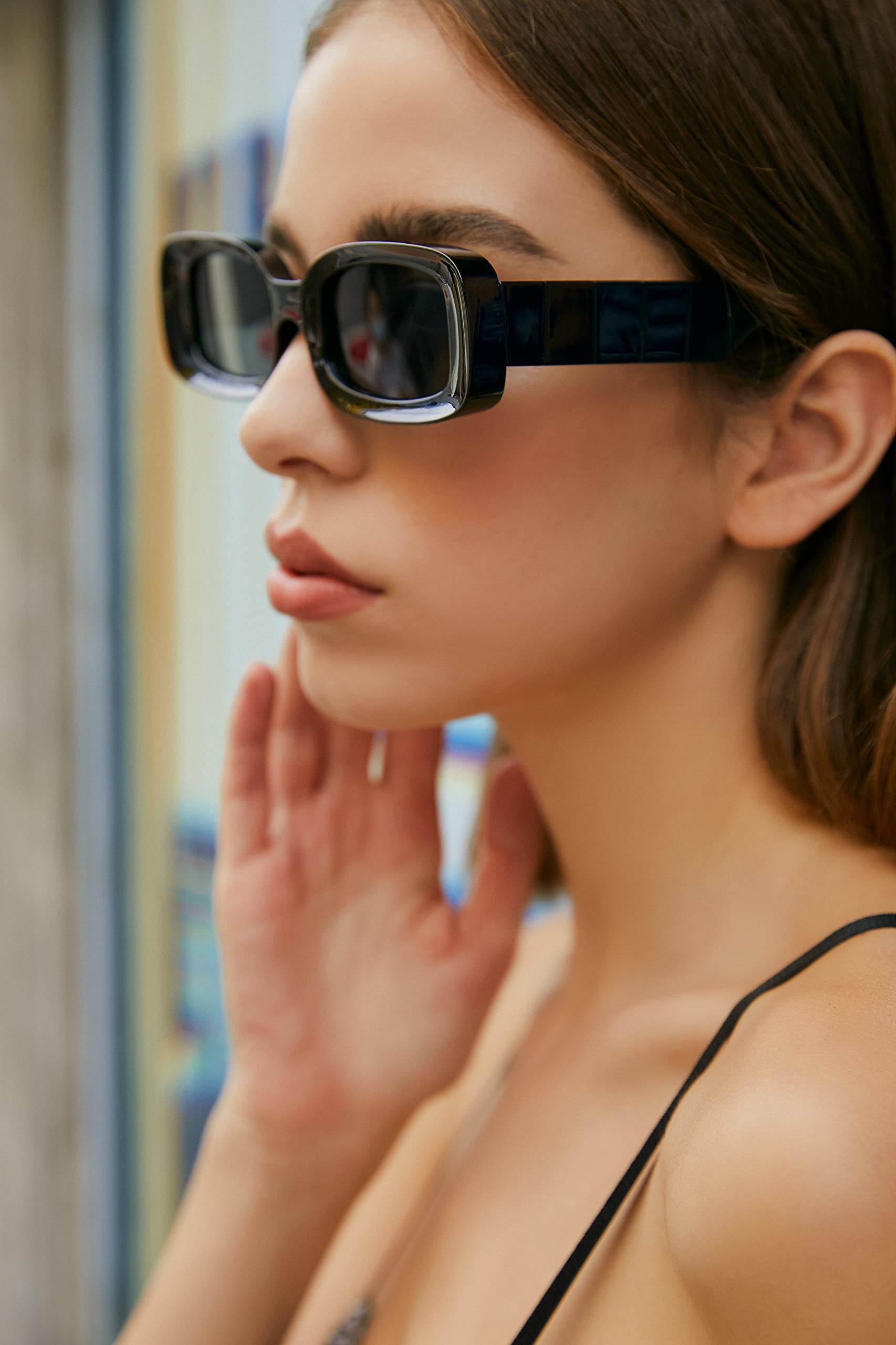 FEISEDY Retro Thick Rectangle Sunglasses Retro 90s Small Chunky Square Women Men B2307