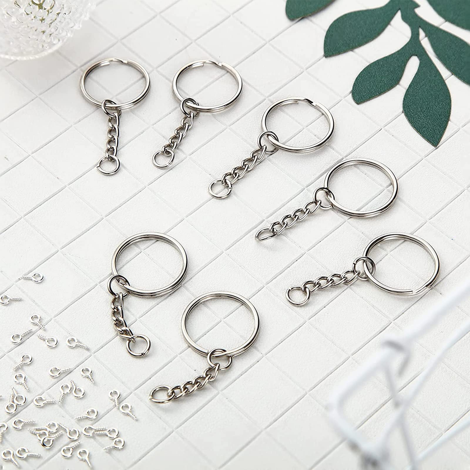 Sleutelring met ketting 450 stuks sleutelhanger ring set (150 sleutelringen met ketting 150 open bindringen 150 schroefboutpins) sleutelringen