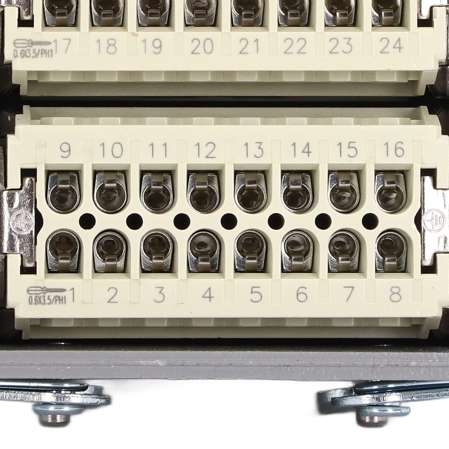 Heavy Load Connector, Rectangular 16A, 500V, Aluminum Alloy - Stable Connection, Metal Strength, Industrial Equipment Use