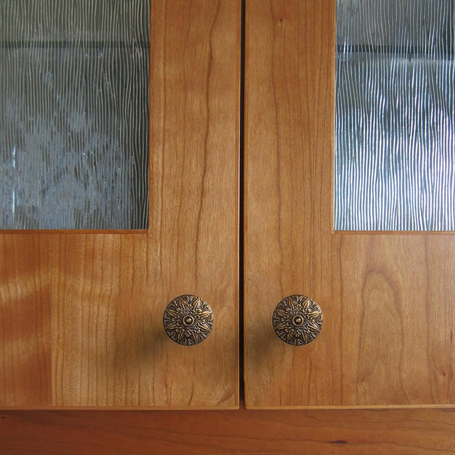 6 Pack Antique Brass Cabinet Knobs, Vintage Mandala Drawer Pulls, Solid Zinc Alloy Retro Ornate Starburst Door Handles for Kitchen Cupboard, Dresser, Wardrobe, Bathroom Vanity Hardware