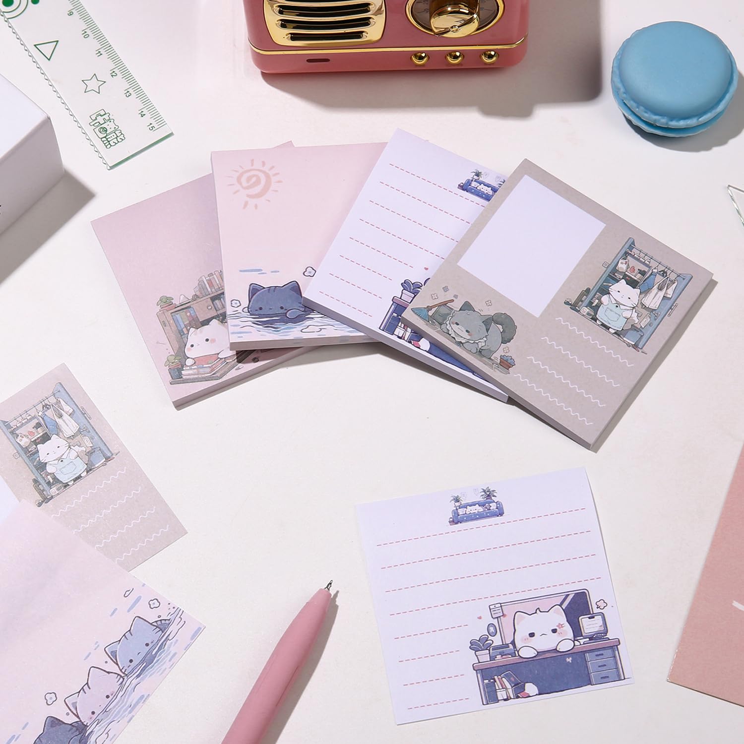 Lot de 12 notes adhésives en forme de chat mignon de dessin animé, 600 feuilles de 7,6 x 7,6 cm, bloc-notes autocollants, facile à poster pour étudiant, maison, bureau, école (4 styles)