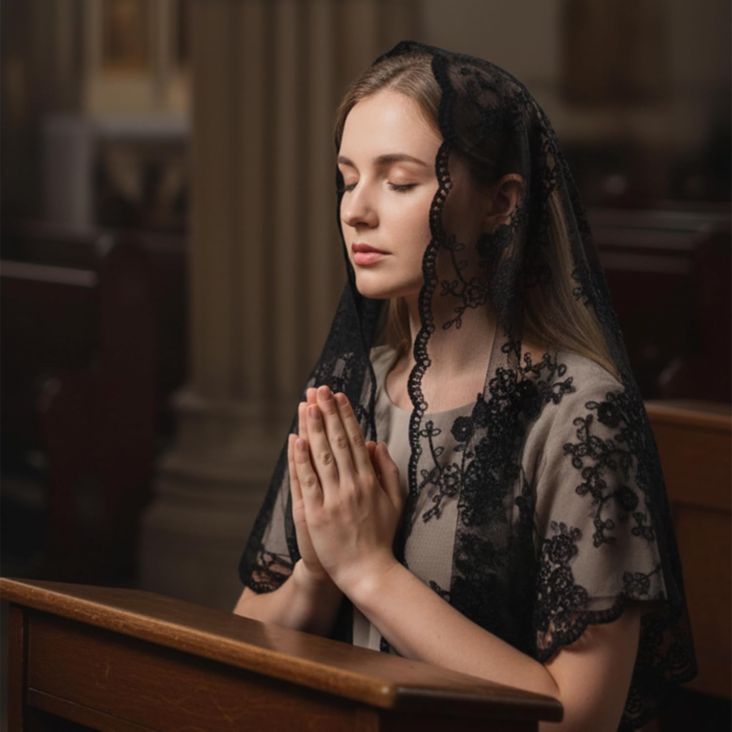 Triangle Veil with Lace Edge, Floral Pattern Sheer Tulle Chapel Bridal Veil for Wedding, Church, Daily Use Mantilla - Image 2
