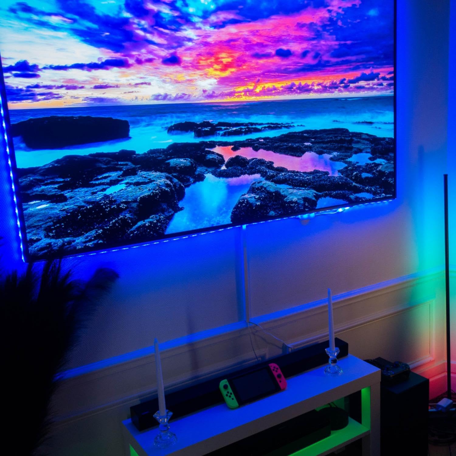 KOZII, Ruban LED Connecté 5m, Blancs et Couleurs, Compatible avec Alexa et Google Home, Luminaire d'Ambiance Intérieur, Télécommande Incluse, Idéal pour Décoration et Éclairage d'Atmosphère