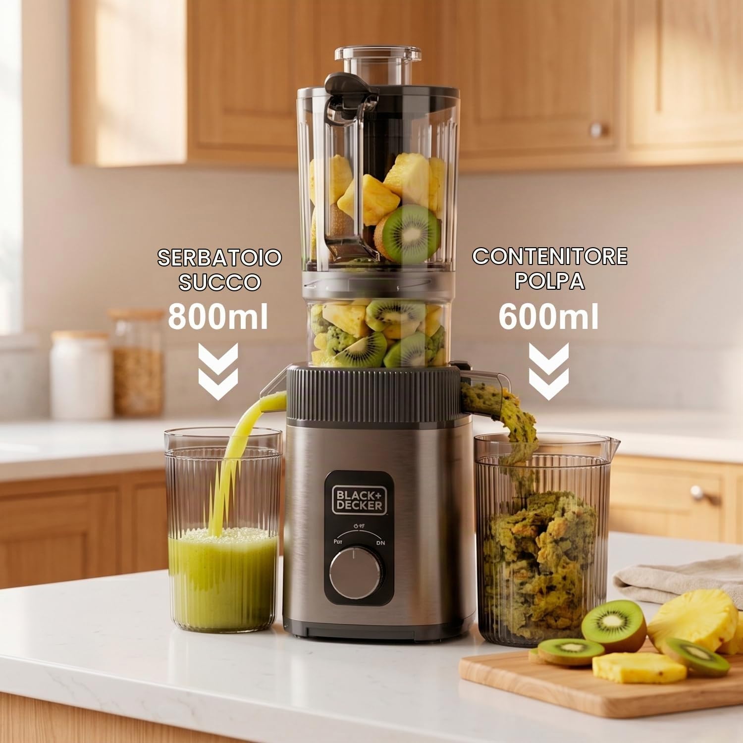 Black+Decker - Estrattore Succo Frutta/Verdura | Bocca 110 mm | Spremitura a freddo | Antiossidazione | 800 ml succo / 600 ml polpa | Funzione Reverse | Filtro lavabile in lavastoviglie | Antiscivolo