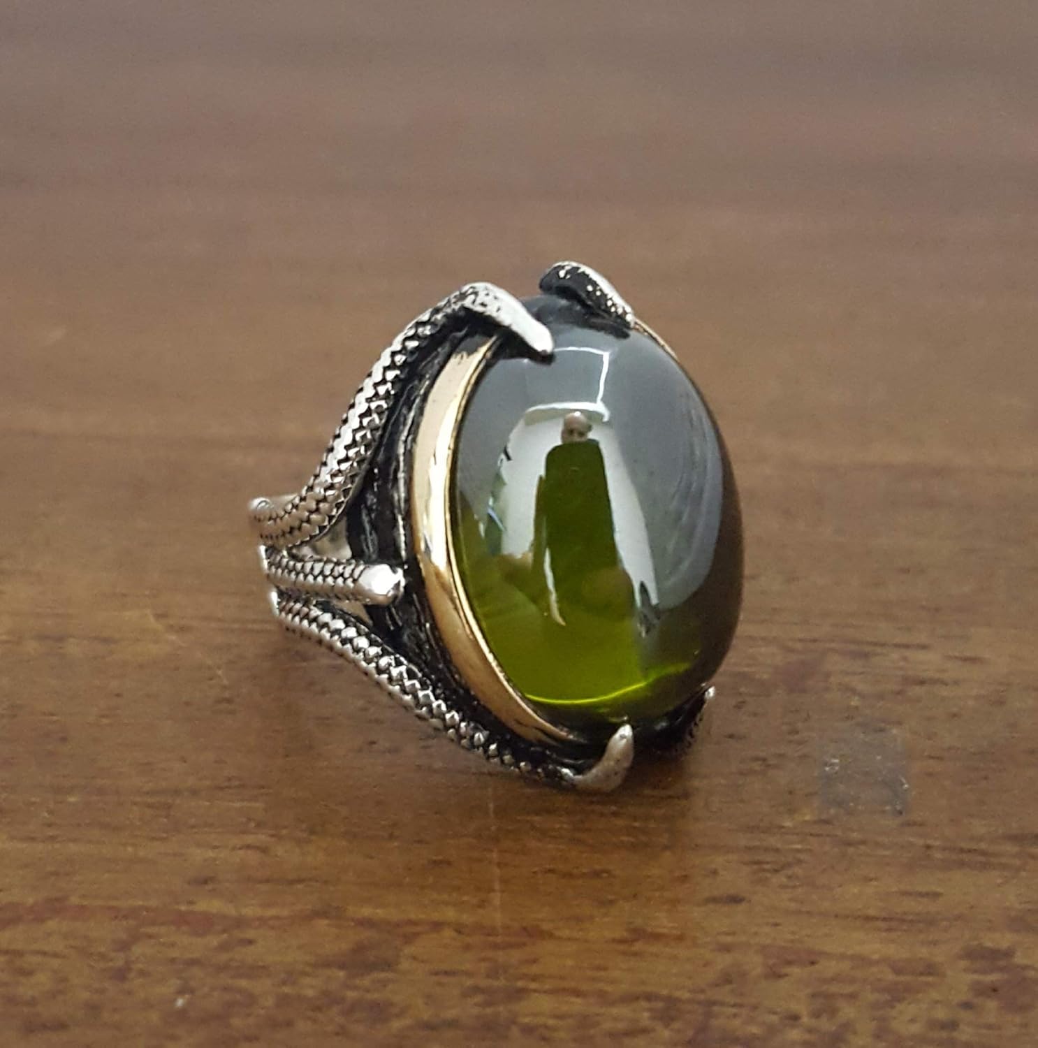 Beautiful Handcrafted 925K Sterling Silver Mens Ring With CZ Peridot Color RP1033
