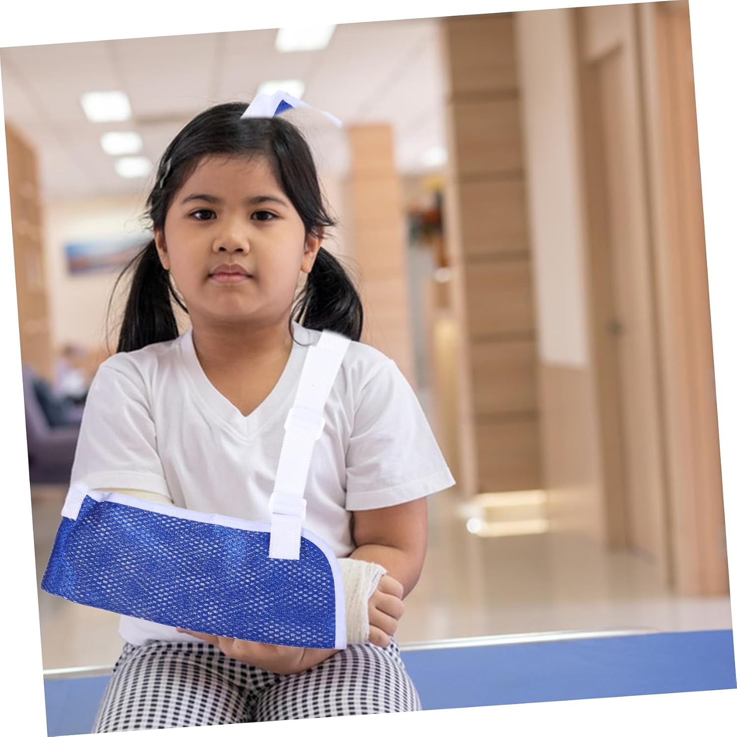FRCOLOR Breathable Arm Sling for Boys and Girls Shoulder Immobilizer Elbow and Forearm Support Strap Blue s