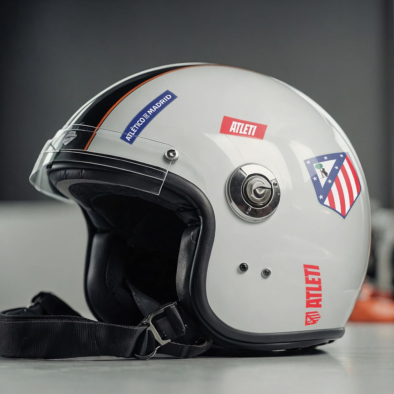 Licensed Decor Atlético de Madrid Vinyl Wall Sticker - Club Crest Sticker Pack - 50x30cm