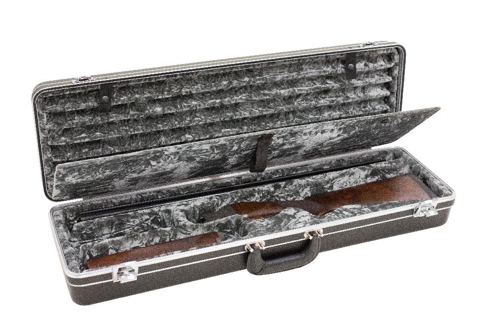 SKB3209 Skeet Case with Platinum Interior, Black Exterior, 30" Barrel Capacity, Die Cast Zinc Locks, Perfect Match Valance System (2SKB-3209)