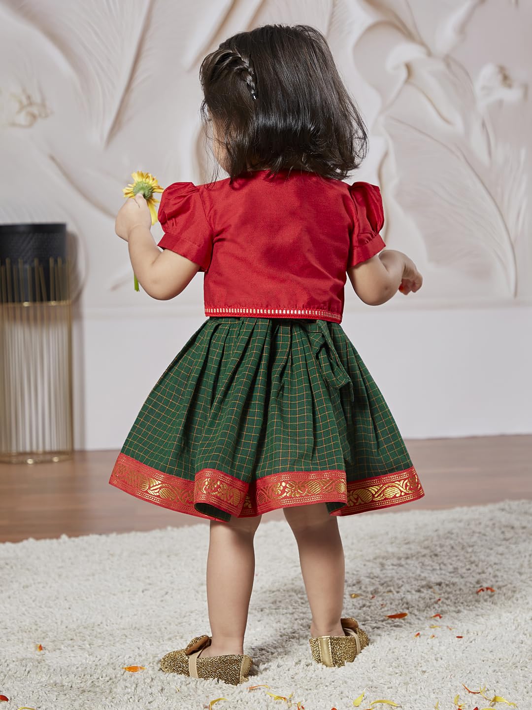 VASTRAMAY Kleid mit Jacke für Mädchen Onam, traditionelle ethnische Kleidung