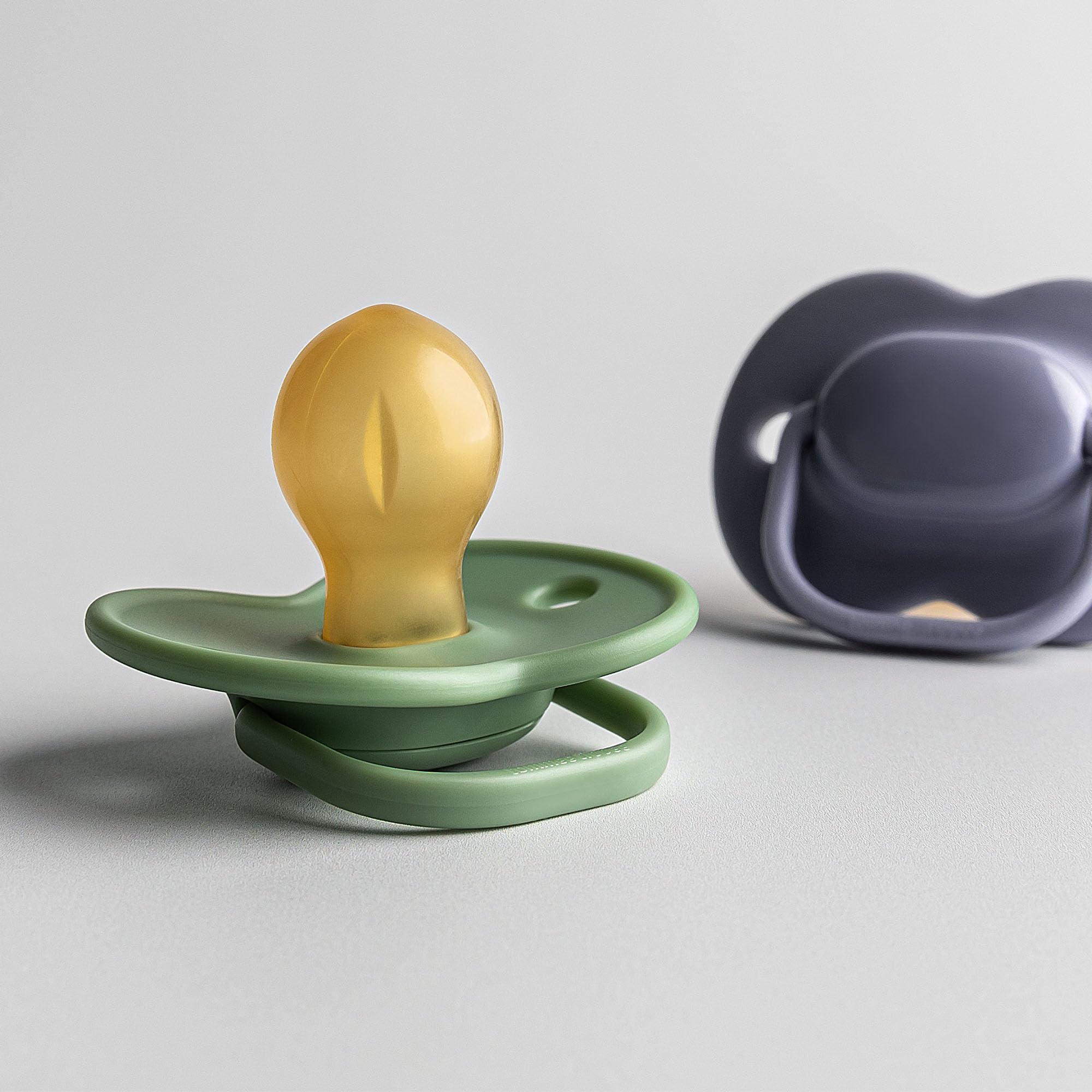 Tommee Tippee Moda Ciucci 6-18 Mesi | 2 Pezzi Con Design Simmetrico | Silicone Senza BPA Per Pelle Delicata | Woodland Friends