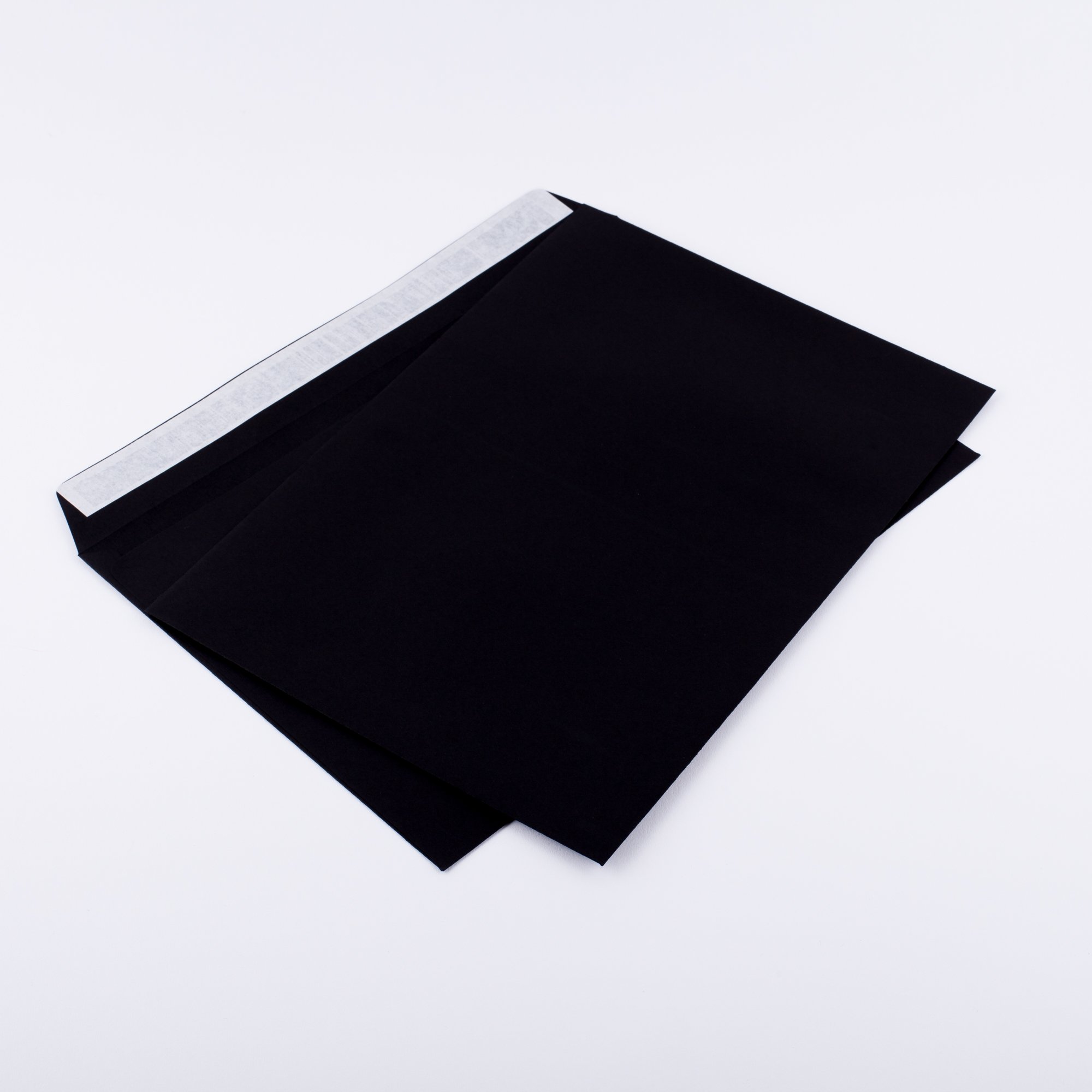 Briefumschläge DIN C4 229 x 324 mm schwarz 120g/m² ohne Fenster haftklebend (414A) (200)