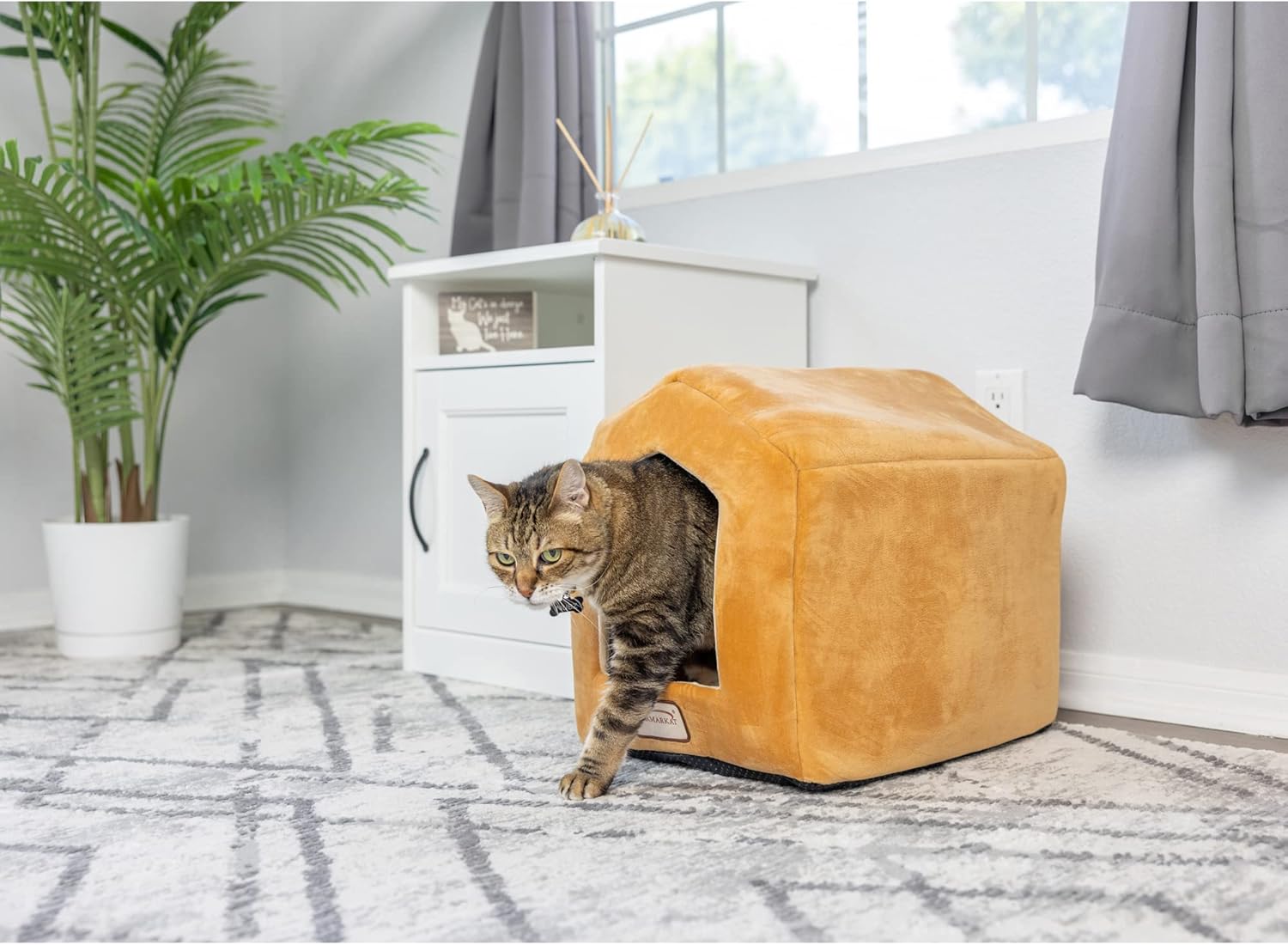 Armarkat Brown Cat Bed Size, 18-Inch by 14-Inch