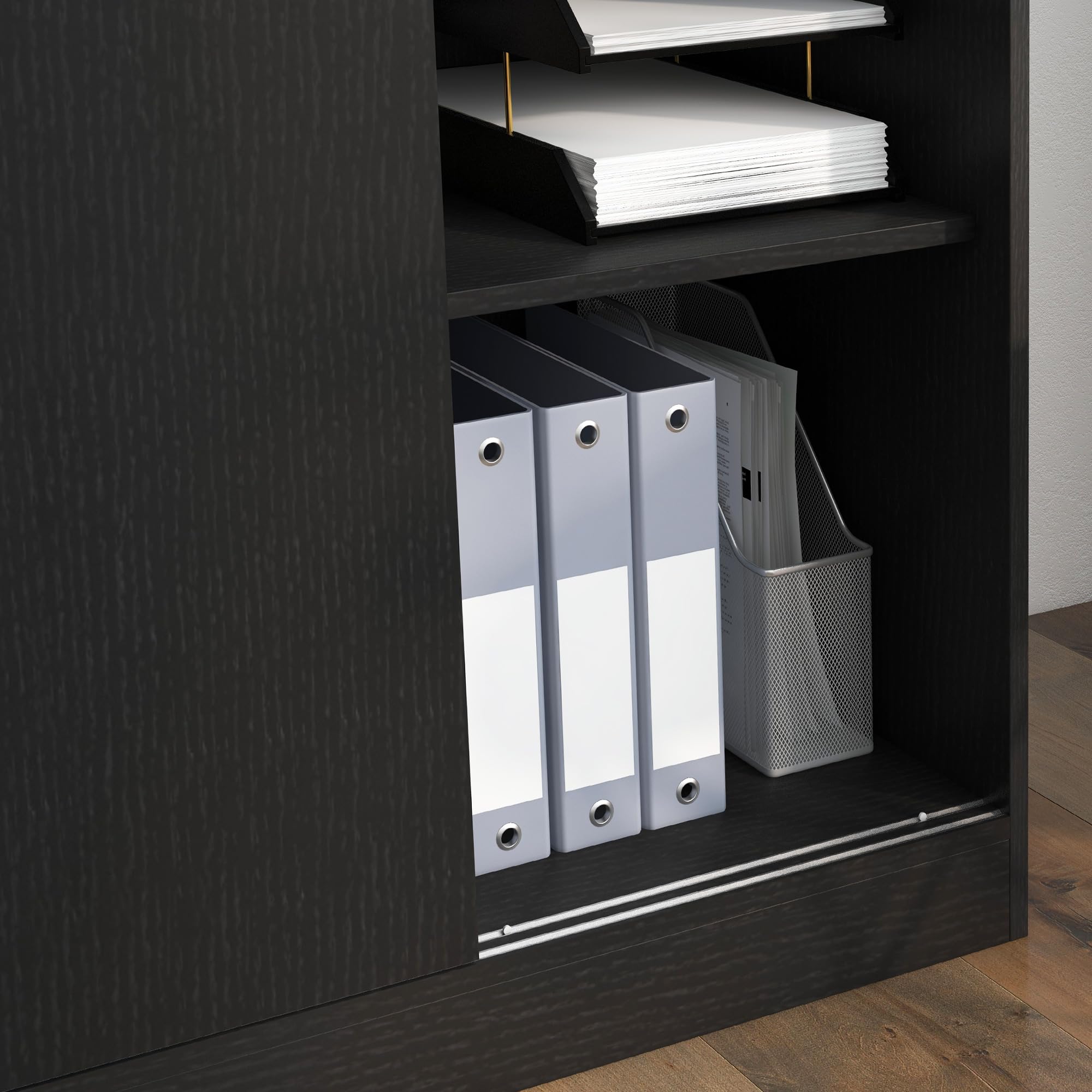 HOMCOM Armadietto da Ufficio a 3 Ripiani e ad Anta Doppia, Mobiletto Armadio da Ufficio in Legno, Mobiletto Multiuso con Chiusura e 2 Chiavi di Sicurezza per Studio, Garage e Soggiorno, Nero