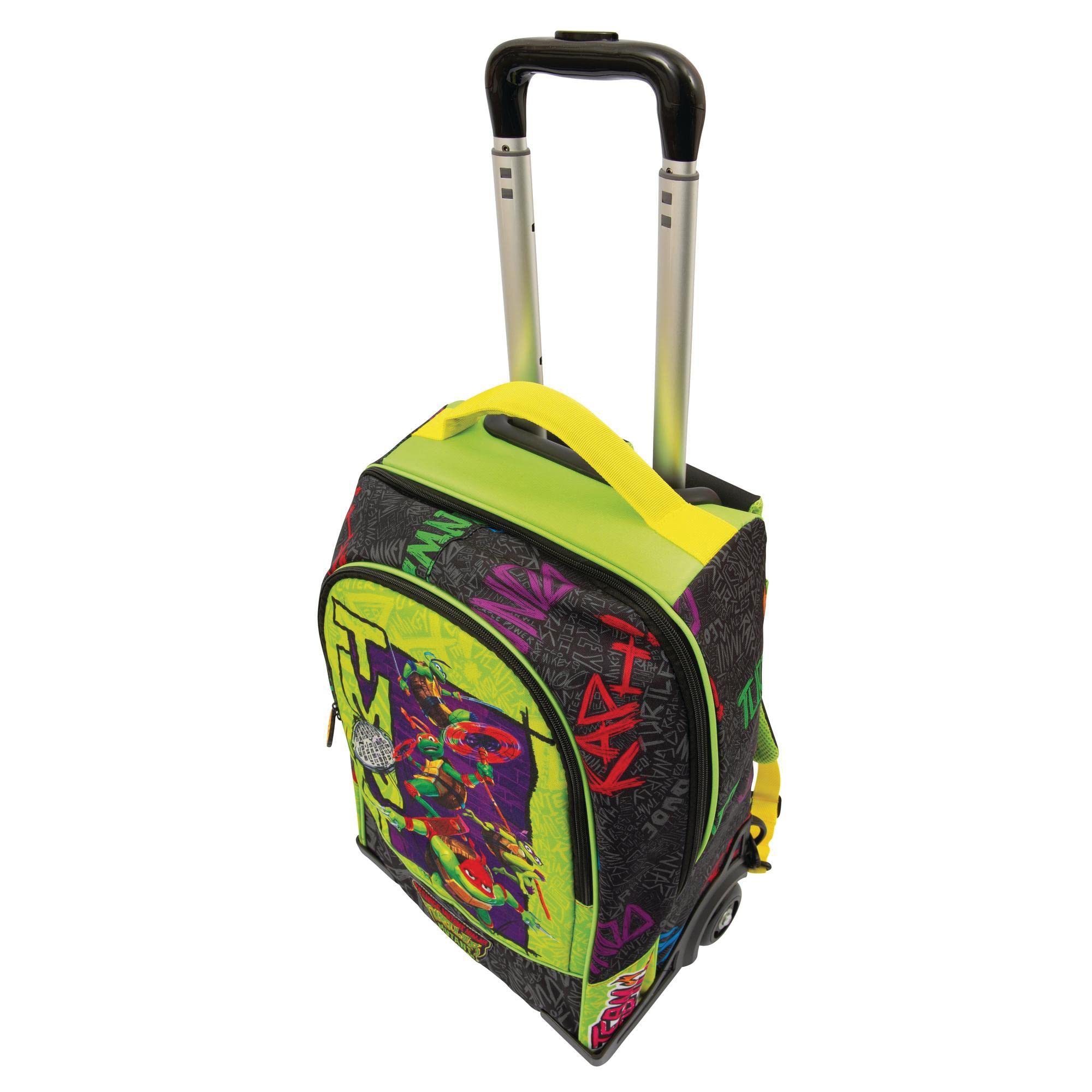 Giochi Preziosi – TARTARUGHE NINJA 2023 CAOS MUTANTE - ZAINO TROLLEY 2 RUOTE – PER BAMBINI A PARTIRE DAI 3 ANNI – SCHIENALE “COMFORT BACK” – CARRELLO CON RUOTE -DIMENSIONI 134 L X 47 H X 23 P CM