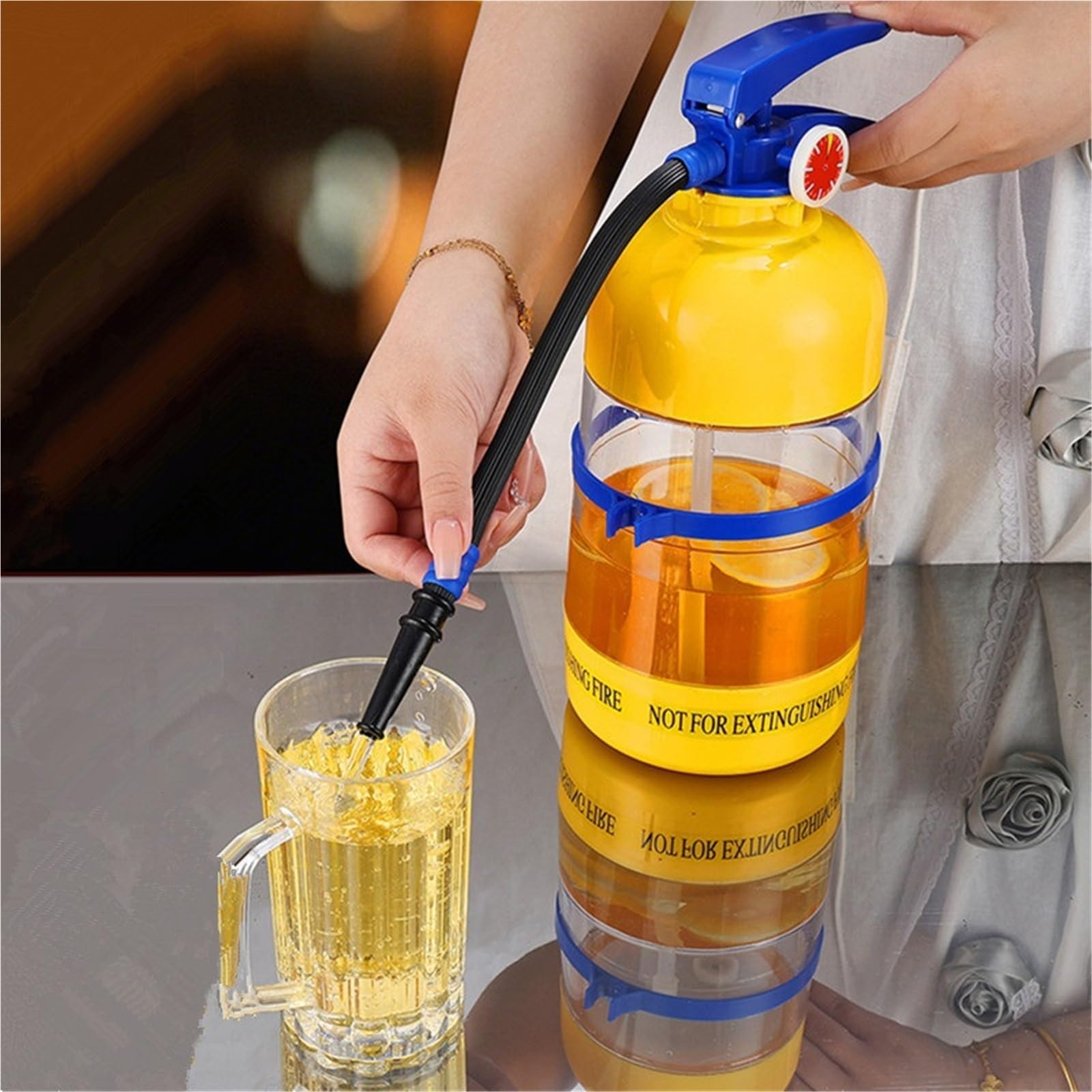 Distributore di bevande con contenitori, Estintore Dispenser di succo liquore birra a pressione manuale for feste Giallo 1,5 l