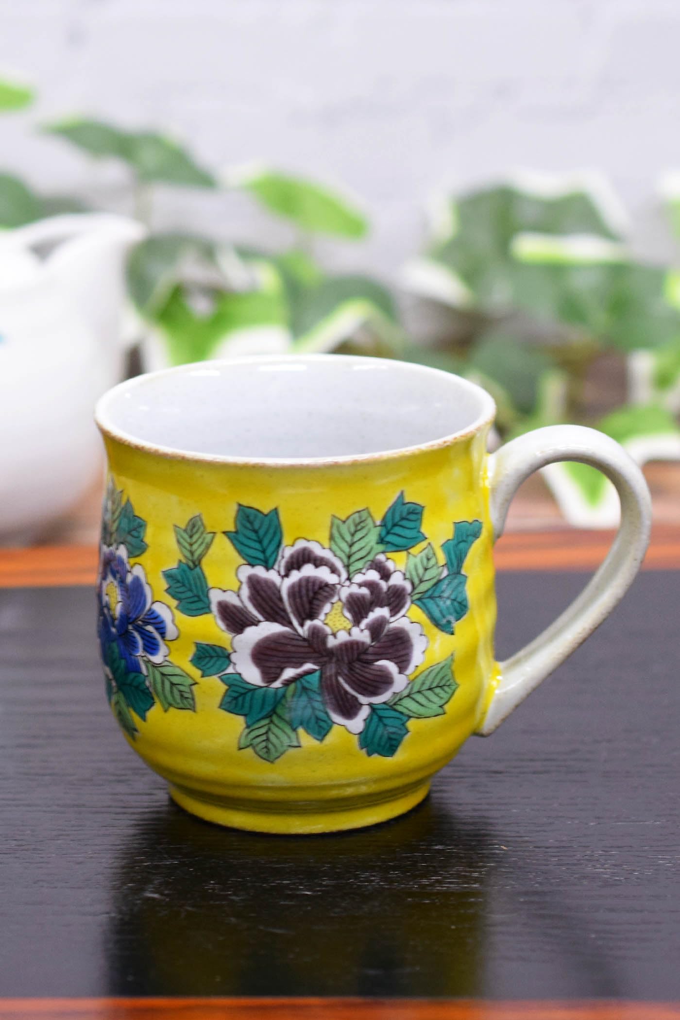 Kutani Ware Coffee Mug Yoshidaya Peony Ceramic 8.8oz Made in Japan