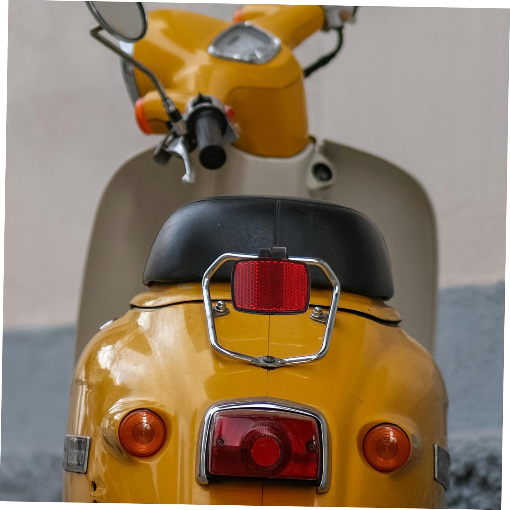 SOESFOUFU 6pcs Bike Front and Rear Reflectors Safety Reflectors for Night Riding Easy Installation Motorcycle Accessory Durable