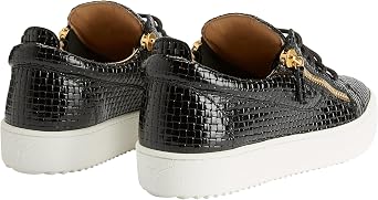 Frankie Low Top Sneakers