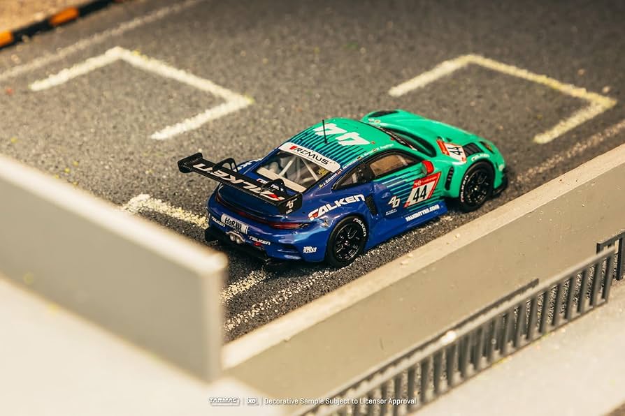 LBWK ポルシェ 911 GT3 ミニカー 1/64 Amazon | MINI GT 1/64 ポルシェ 911 (992) GT3 RS ヴァイザッハ