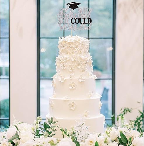 Miniatura 5 de 1 pieza de decoración para tartas con purpurina para la clase de 2023, diseño de texto en inglés "She Believed She Could So She Did", para