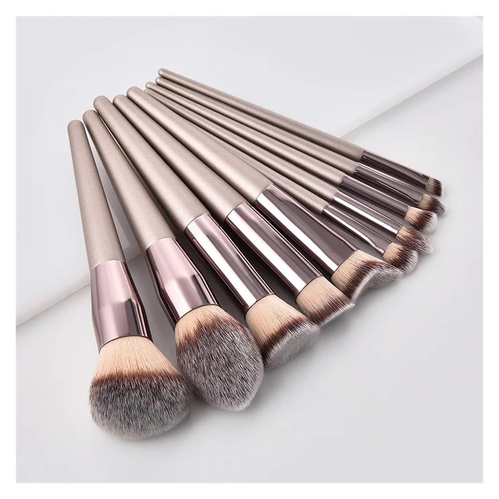 Set di pennelli for il trucco color champagne for donne, fondotinta, fard, ombretto, kabuki, pennelli for sfumare il trucco, strumenti di bellezza(20pcs)