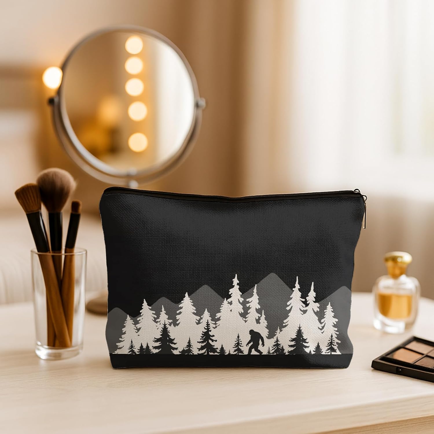 Bigfoot Camping Makeup Bag, Sasquatch Gifts Cosmetic Bags for Women, Gifts for Camping Hiking Lovers, Vintage Forest Bigfoot Makeup Zipper Pouch - Image 3