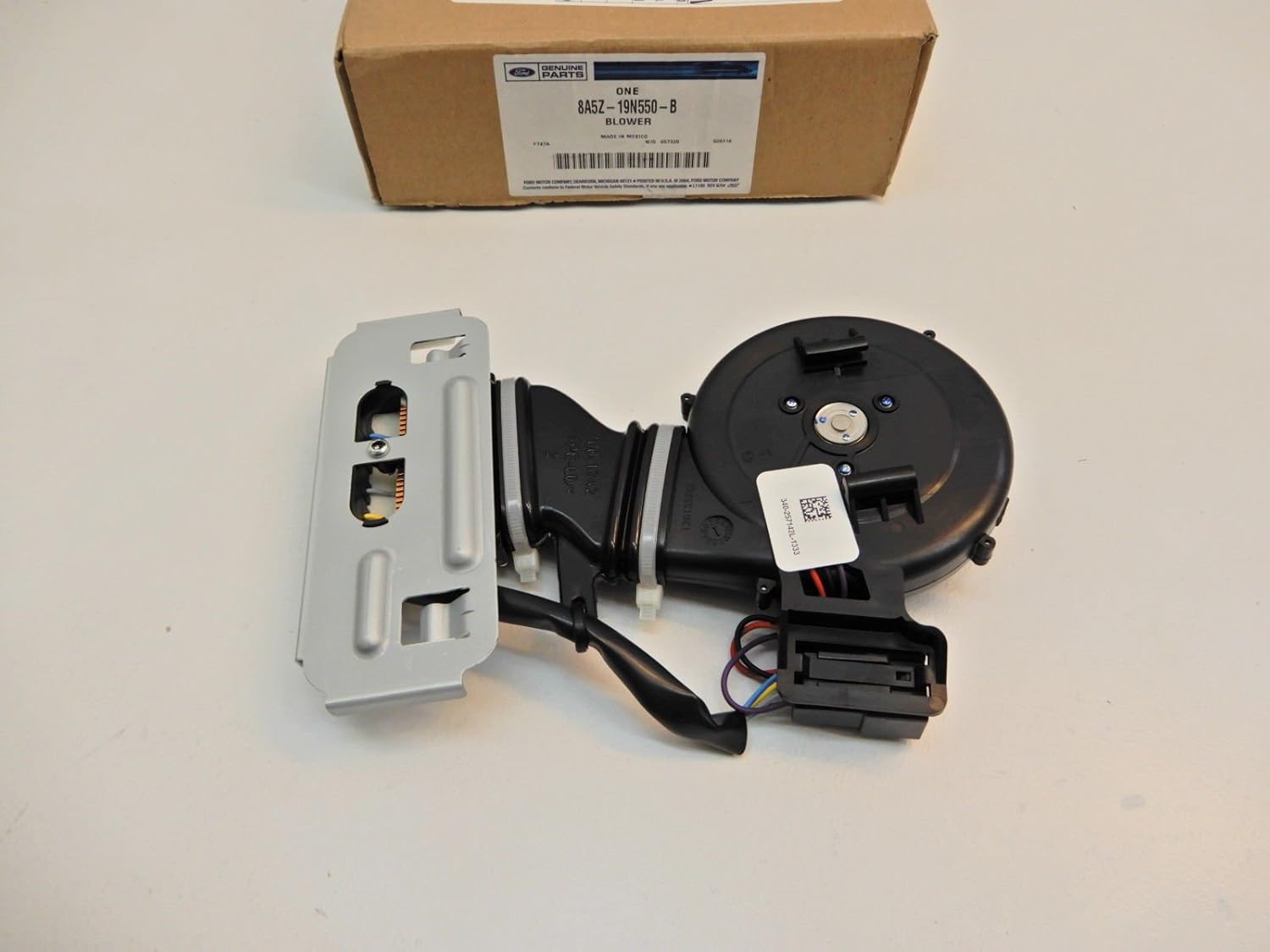 Ford 8A5Z-19N550-B - BLOWER ASY - VENT AI