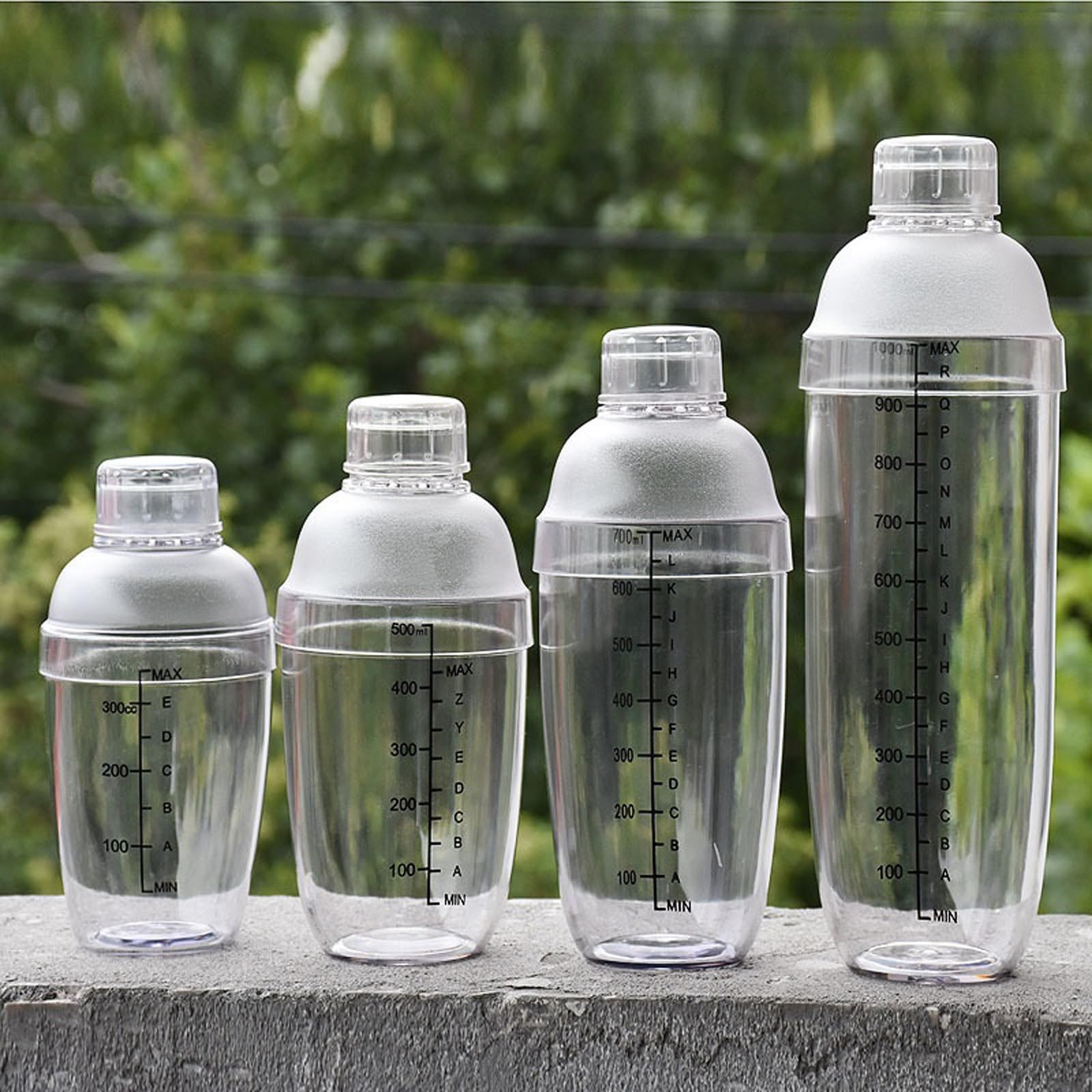 Cocktail Shaker 1PCS 350ml/530ml/700ml/1000ml Cocktail Shaker Home Bar Utensilien Kunststoff Schütteln Tasse Wein Trinken Mixer Schütteln Flasche Cocktail Set (Color : 700ML)
