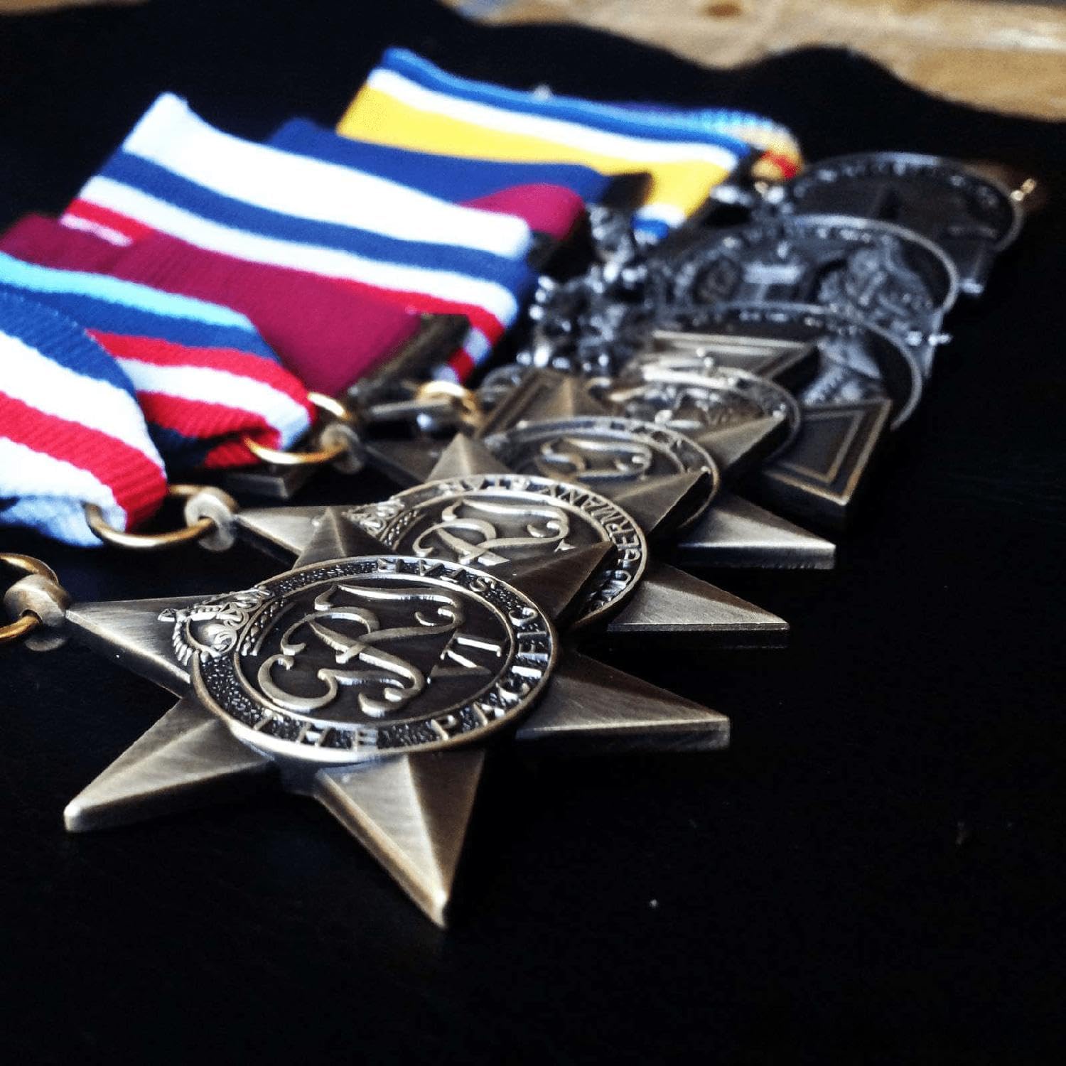 Military Medals Group Set Victoria Cross, Military Medal, Military Cross, France, Pacific, Arctic Star & George Cross British War Medal Replica