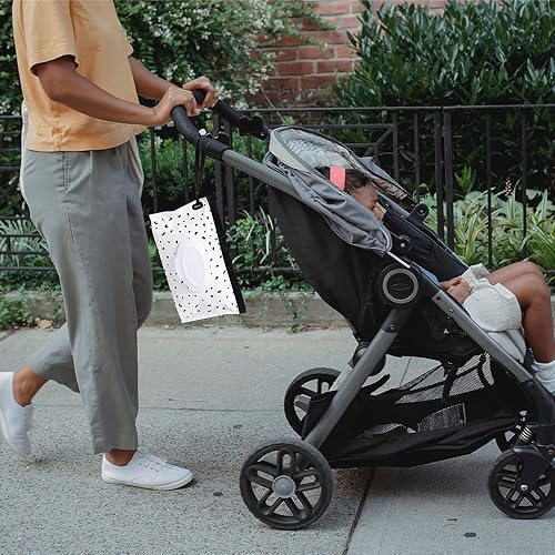 Miniatura 3 de Dispensador de toallitas húmedas para bebé, portátil, recargable, bolsa dispensadora de toallitas húmedas reutilizable para viaje (negro y blanco)