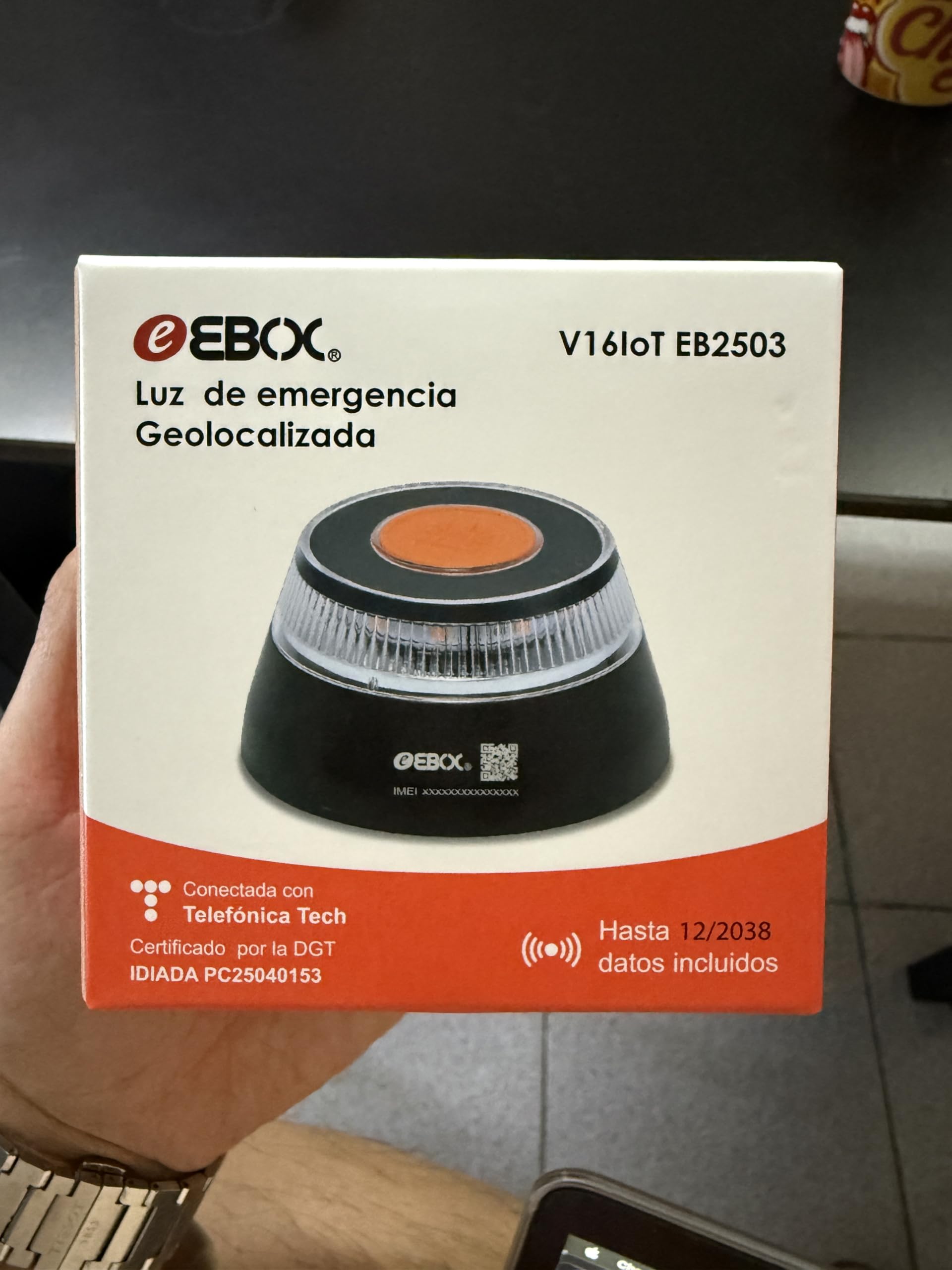 TIENDA EURASIA - Baliza V16 Homologada Dgt con Geolocalizador | Luz de Emergencia Coche | Incluye Tarjeta Sim 12 Años | Base Magnética | Impermeable IP54 | Pilas Incluidas (Pack 2)
