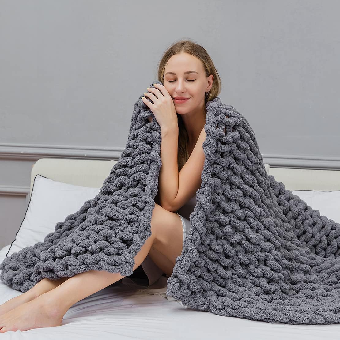 clootess Chunky Knit Blanket Chenille Throw - Warm Soft Cozy for Sofa Bed Boho Home Decor (Dark Grey 40x60 in)