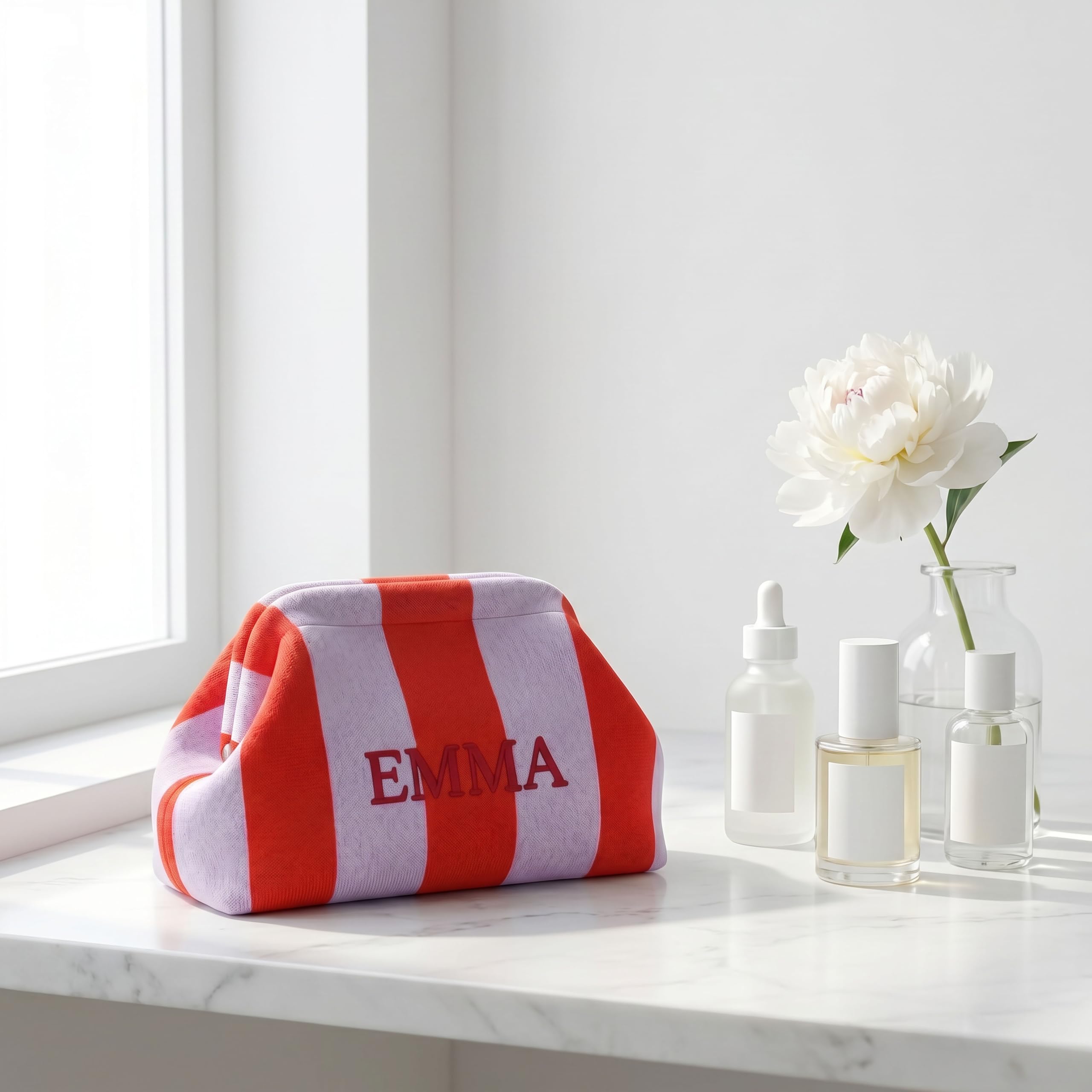 Borsa per il trucco in maglia a righe personalizzata, borsa da toilette ricamata personalizzata con grande capacità, regali per damigella d'onore per donne, borsa portaoggetti Mahjong adatta